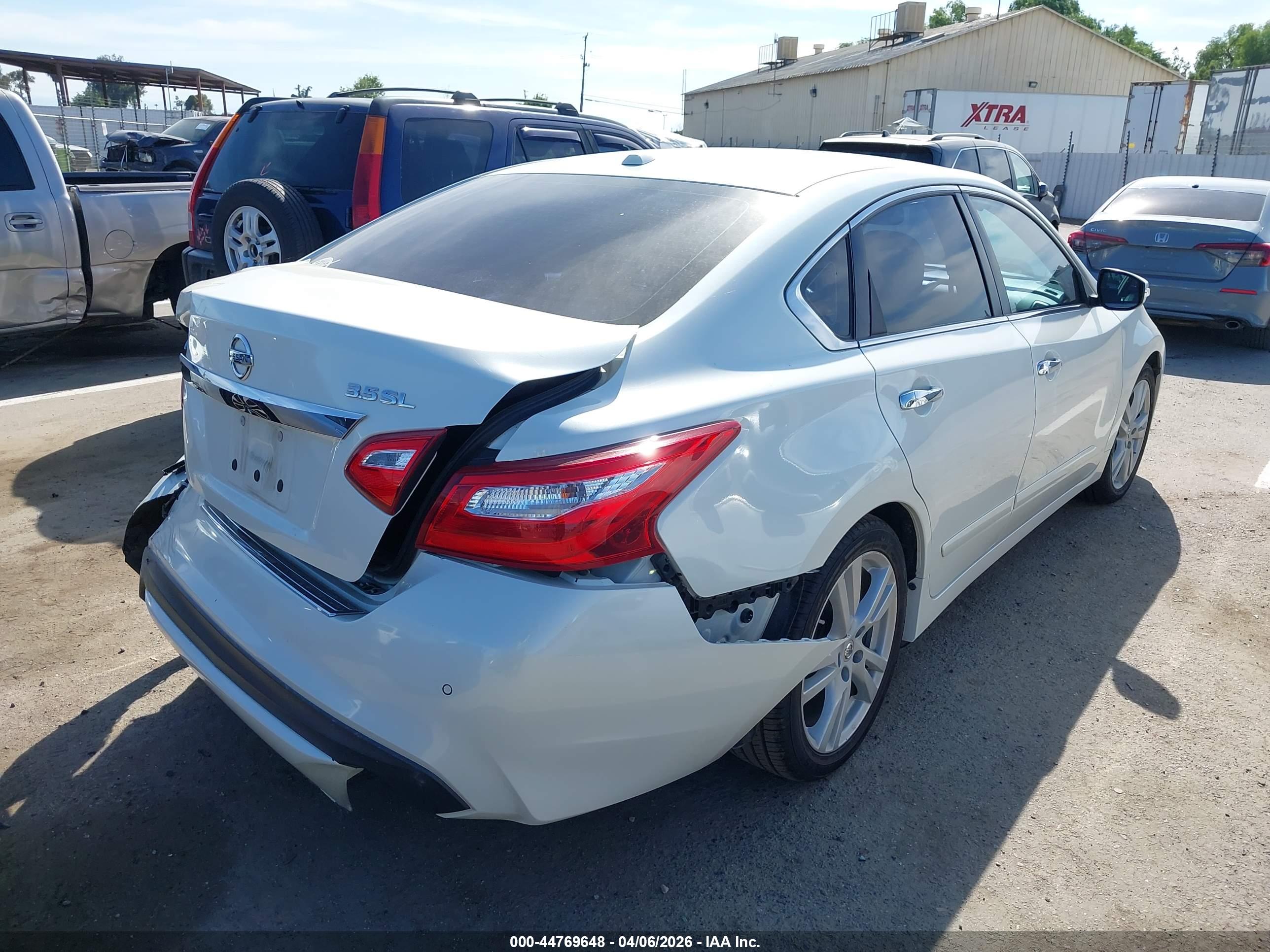 NISSAN ALTIMA image 4