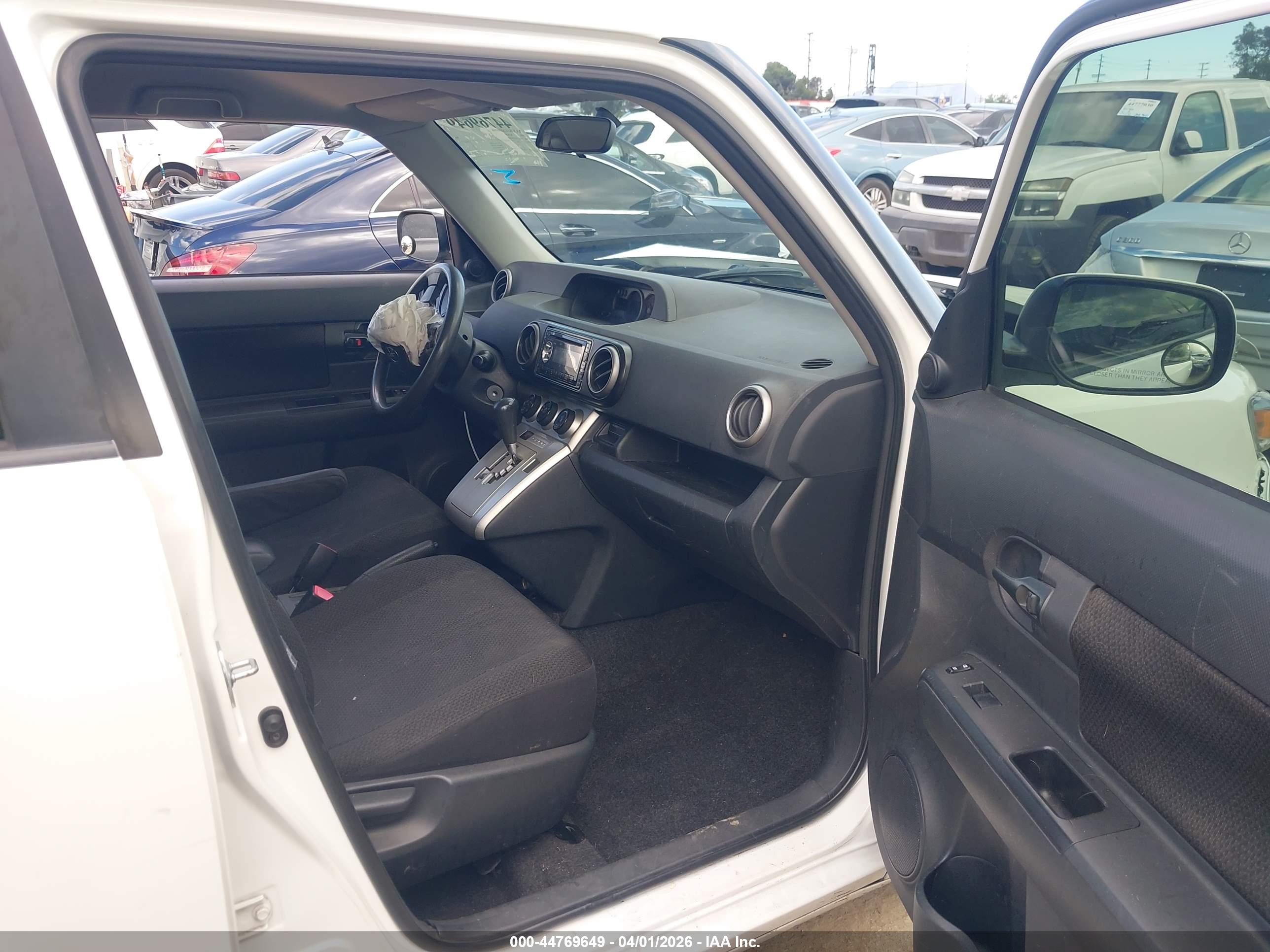 SCION XB image 5