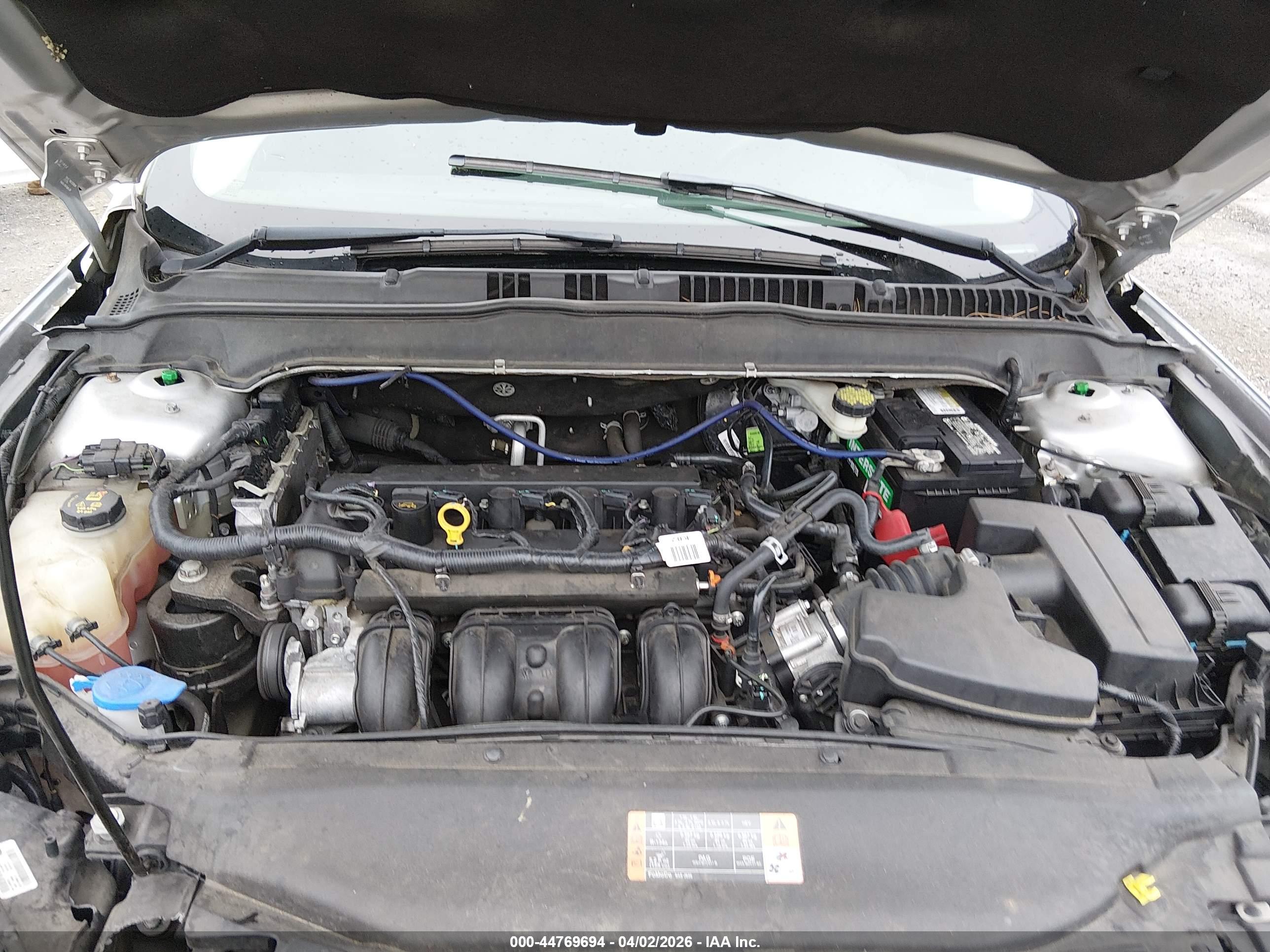 FORD FUSION image 10