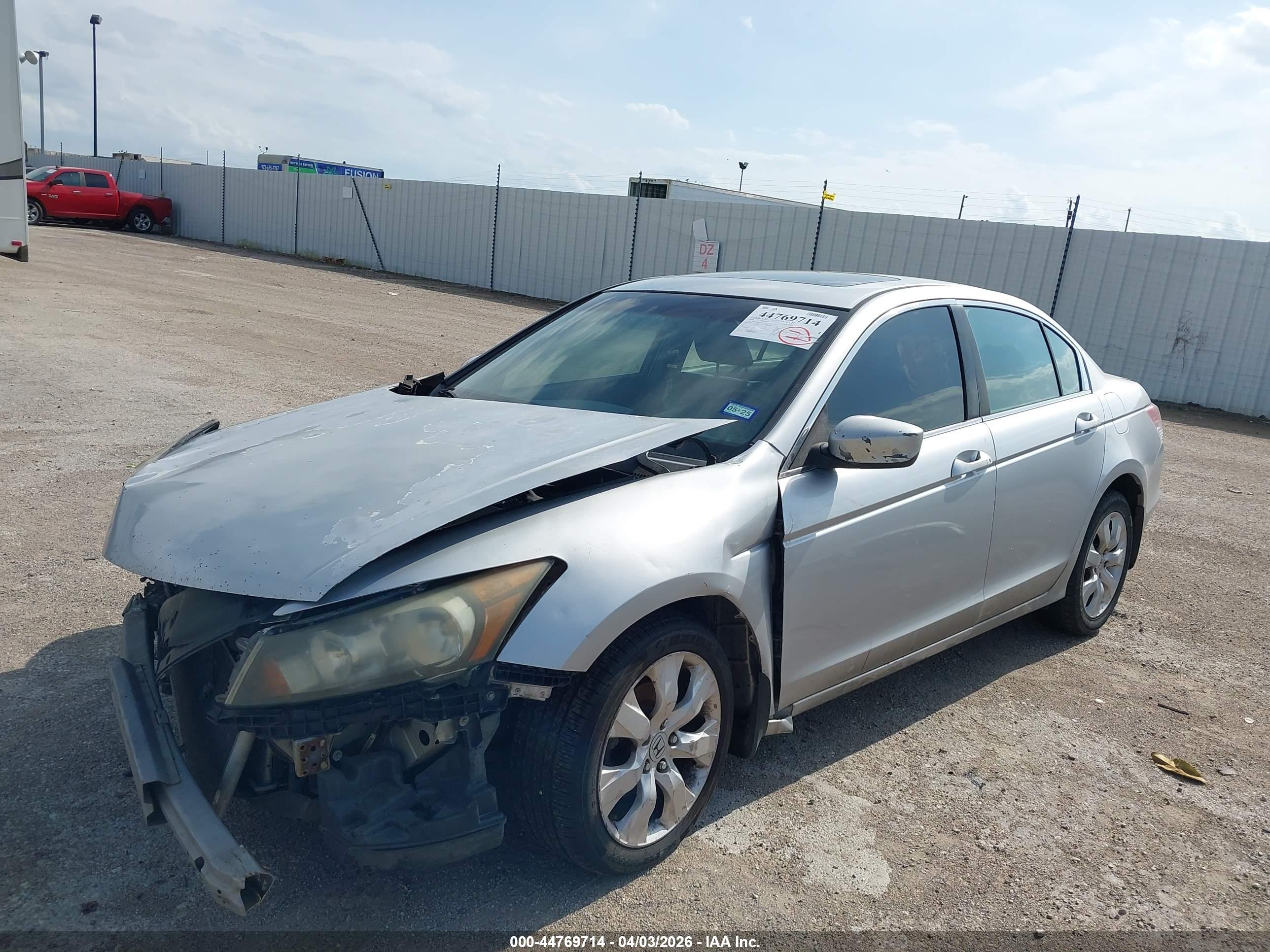 HONDA ACCORD image 2