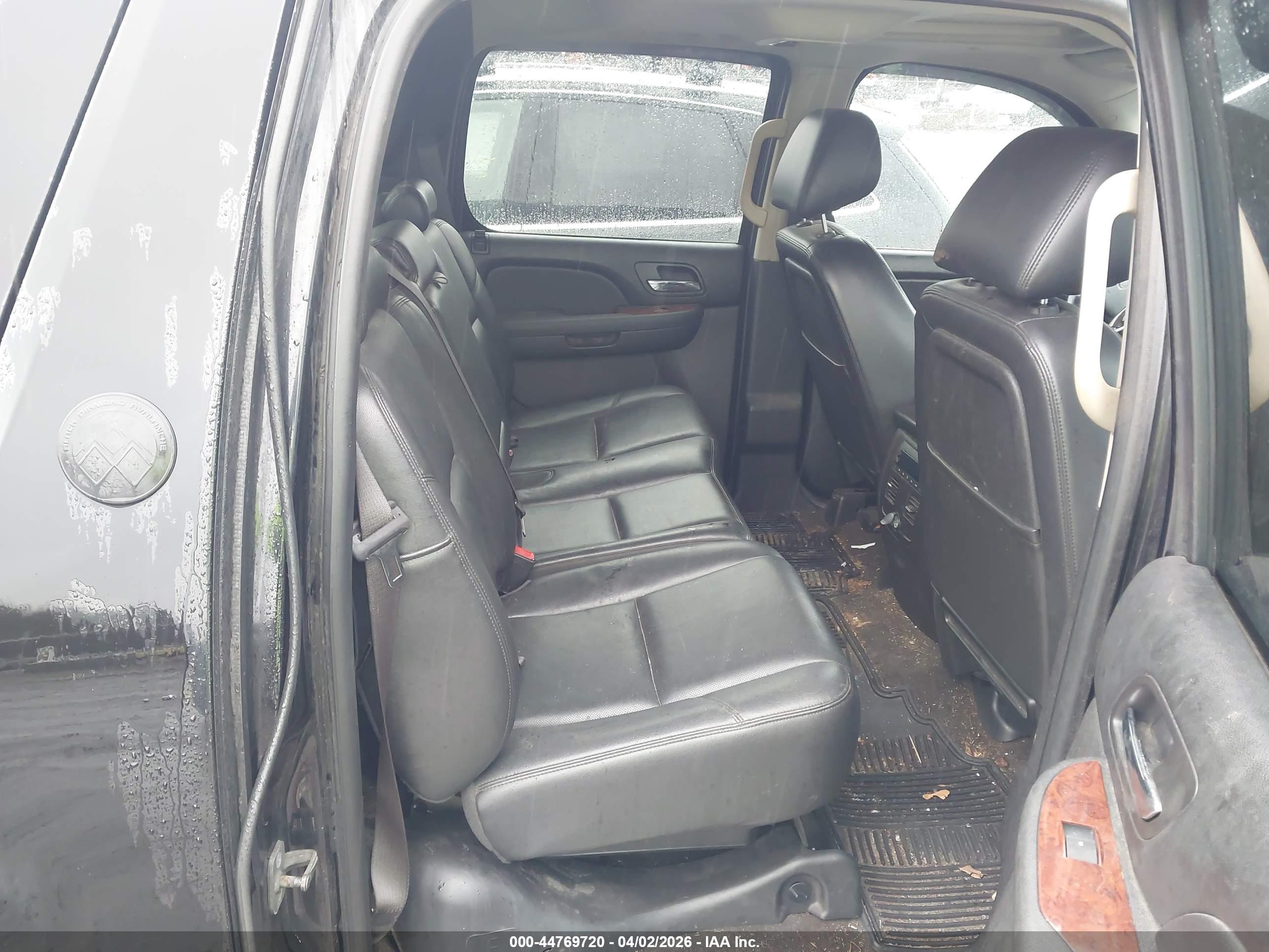 CHEVROLET AVALANCHE image 8