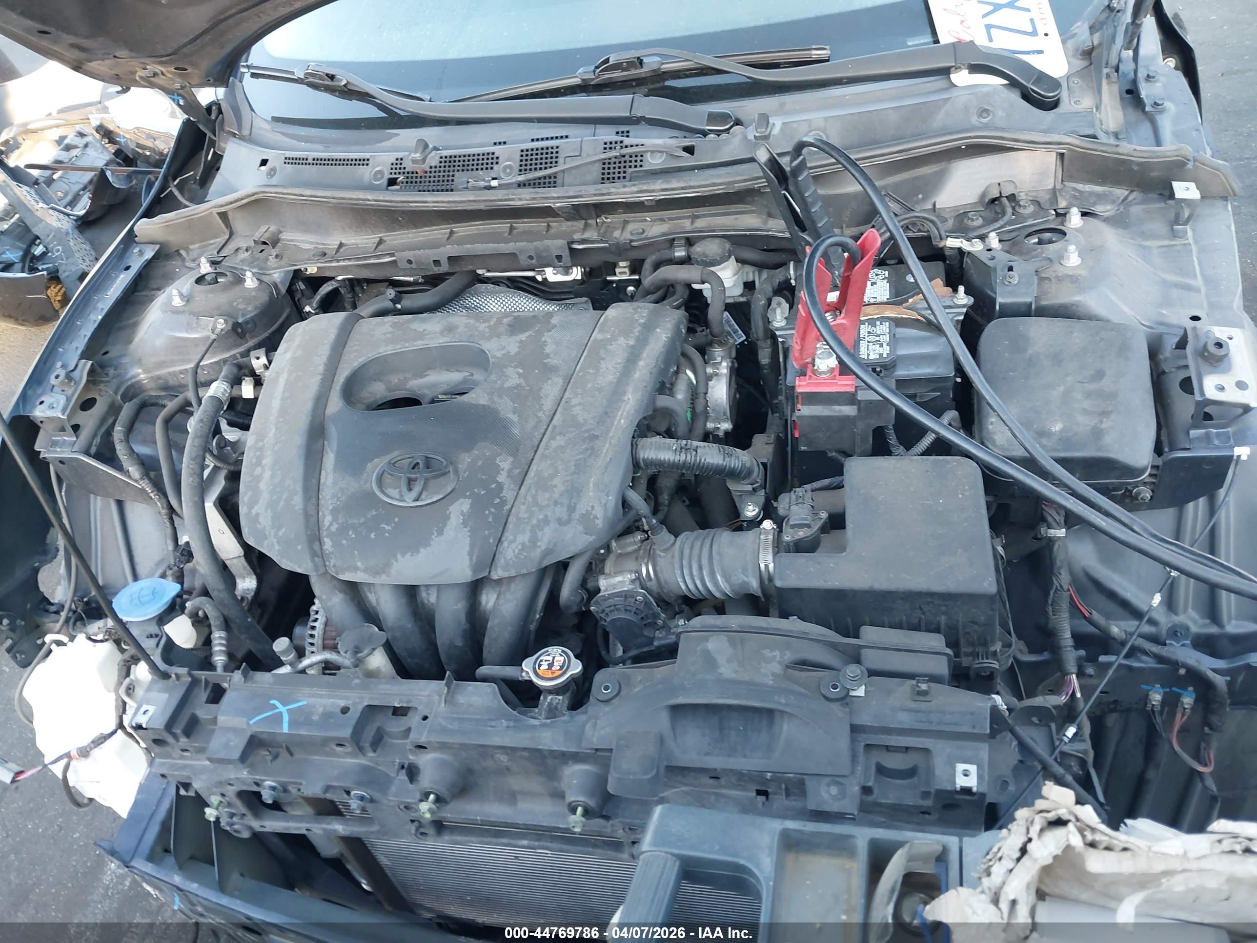 TOYOTA YARIS image 10