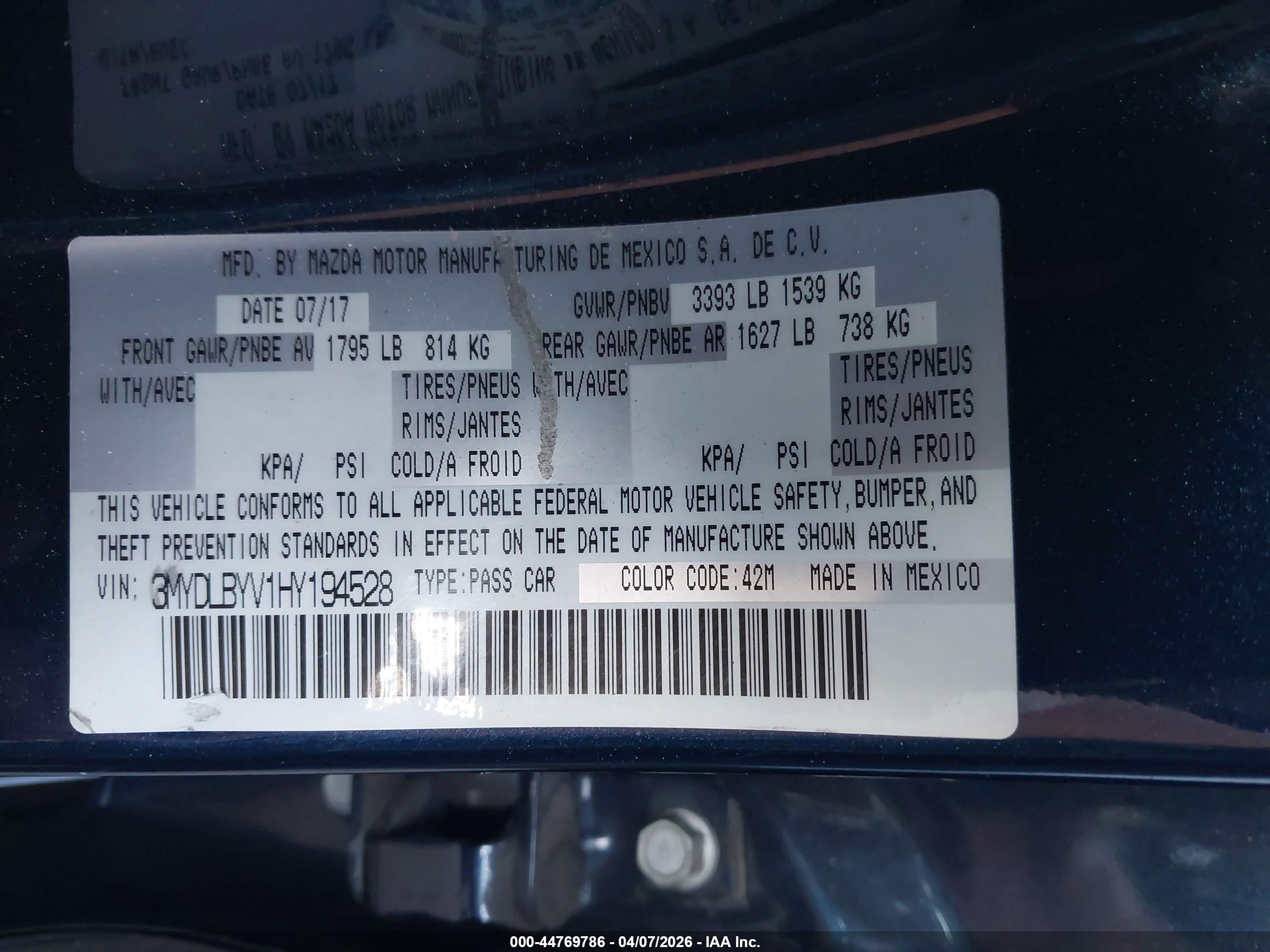 TOYOTA YARIS image 9