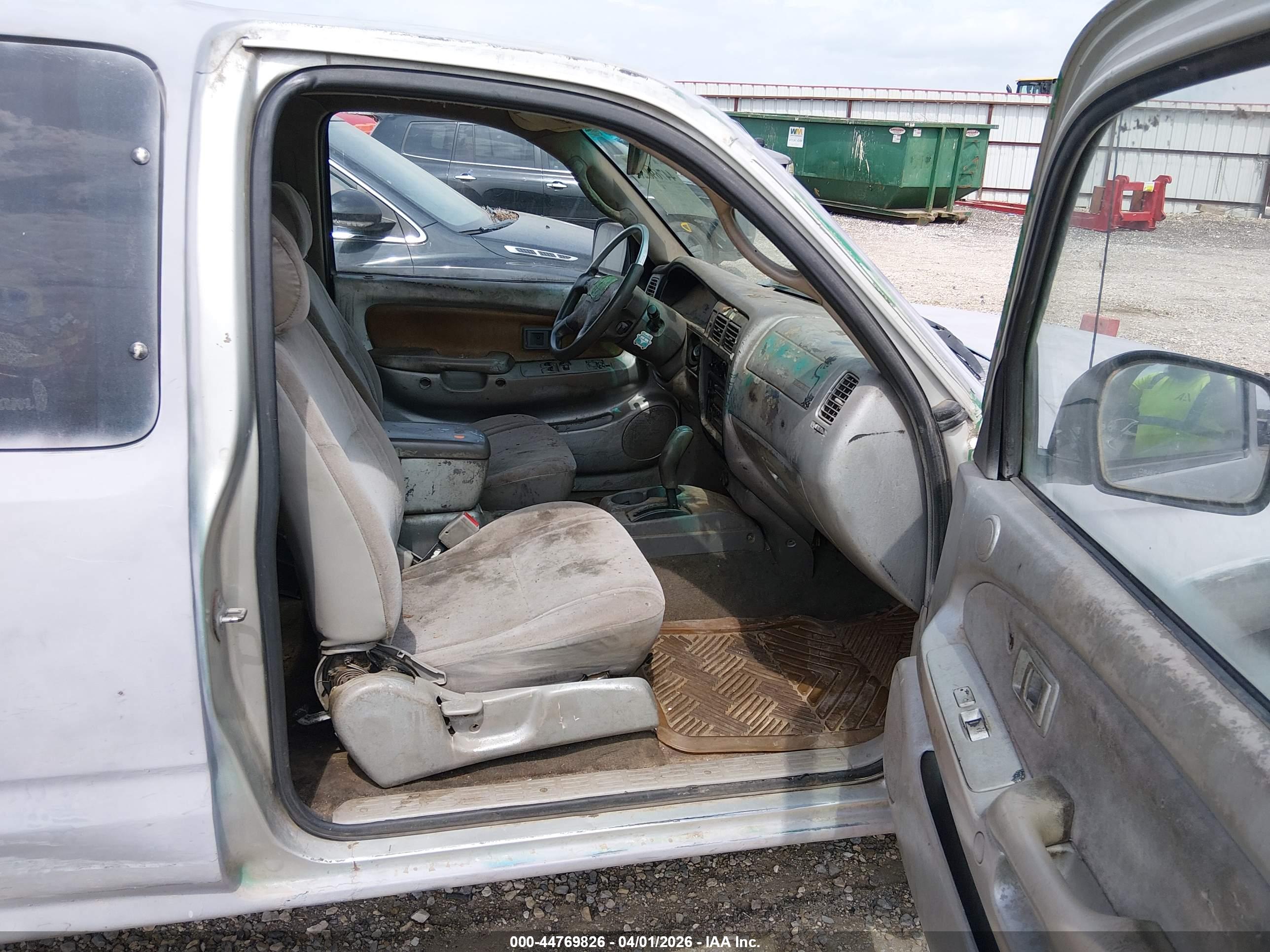 TOYOTA TACOMA image 5