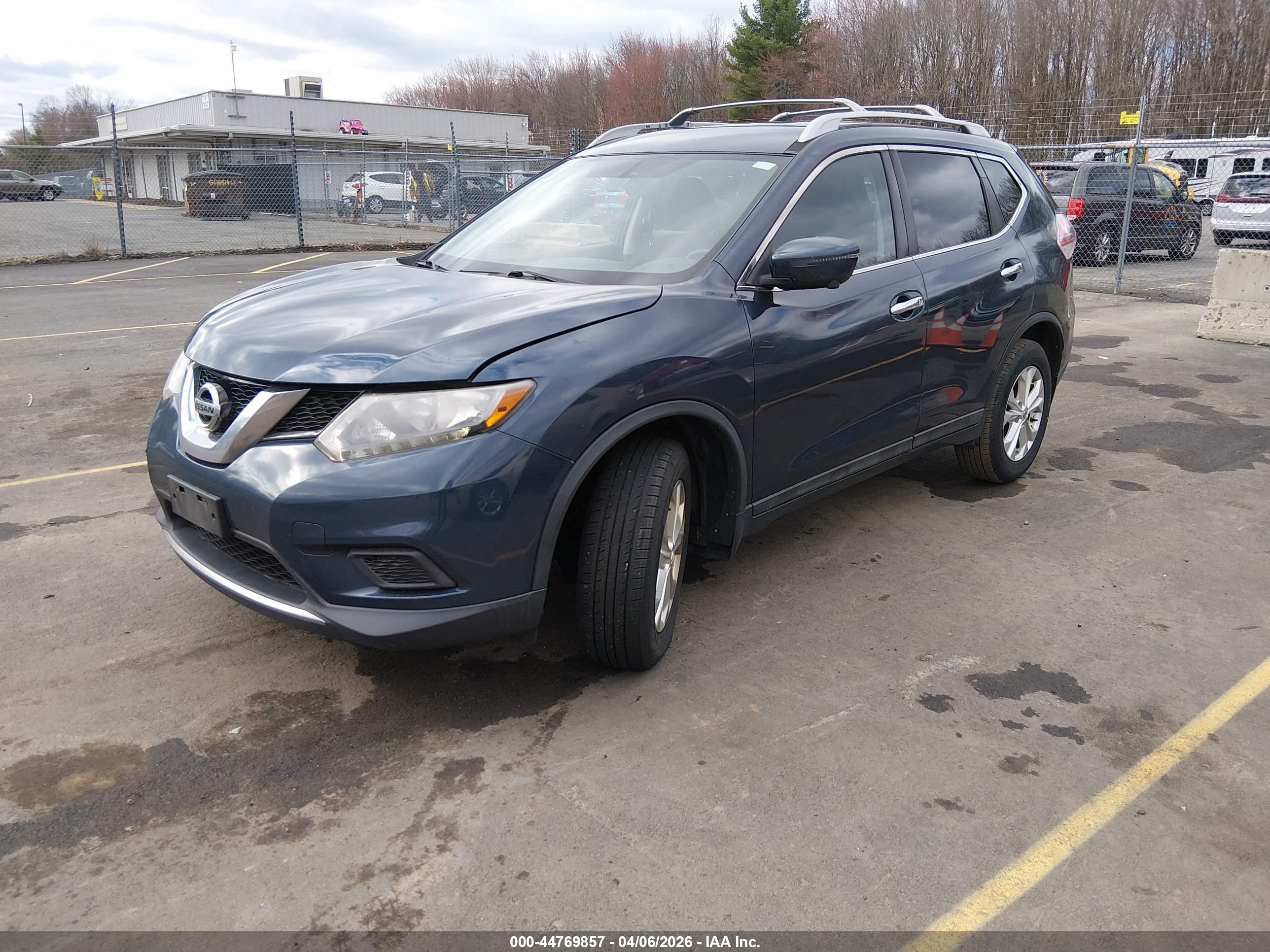 NISSAN ROGUE image 2