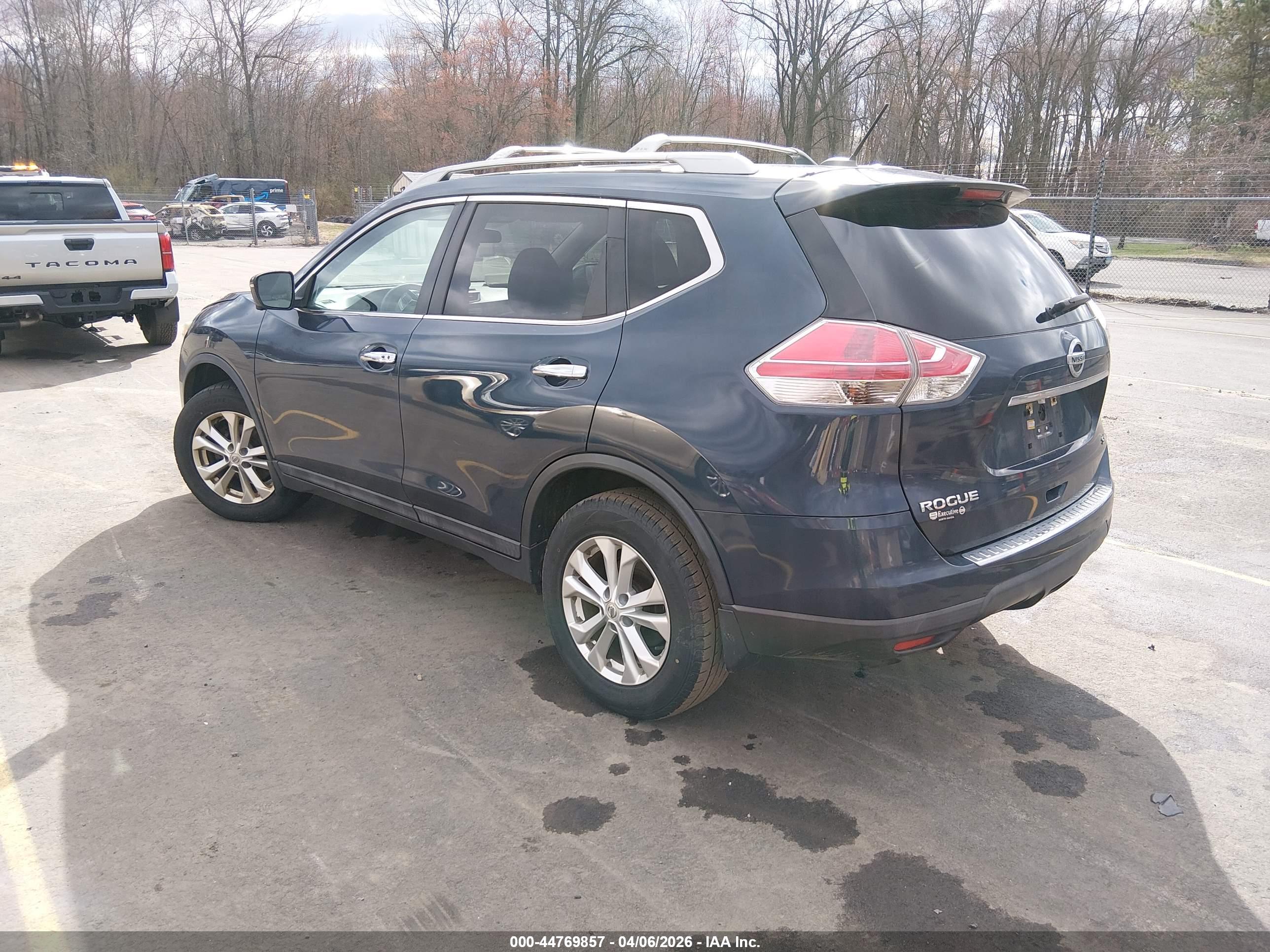 NISSAN ROGUE image 3
