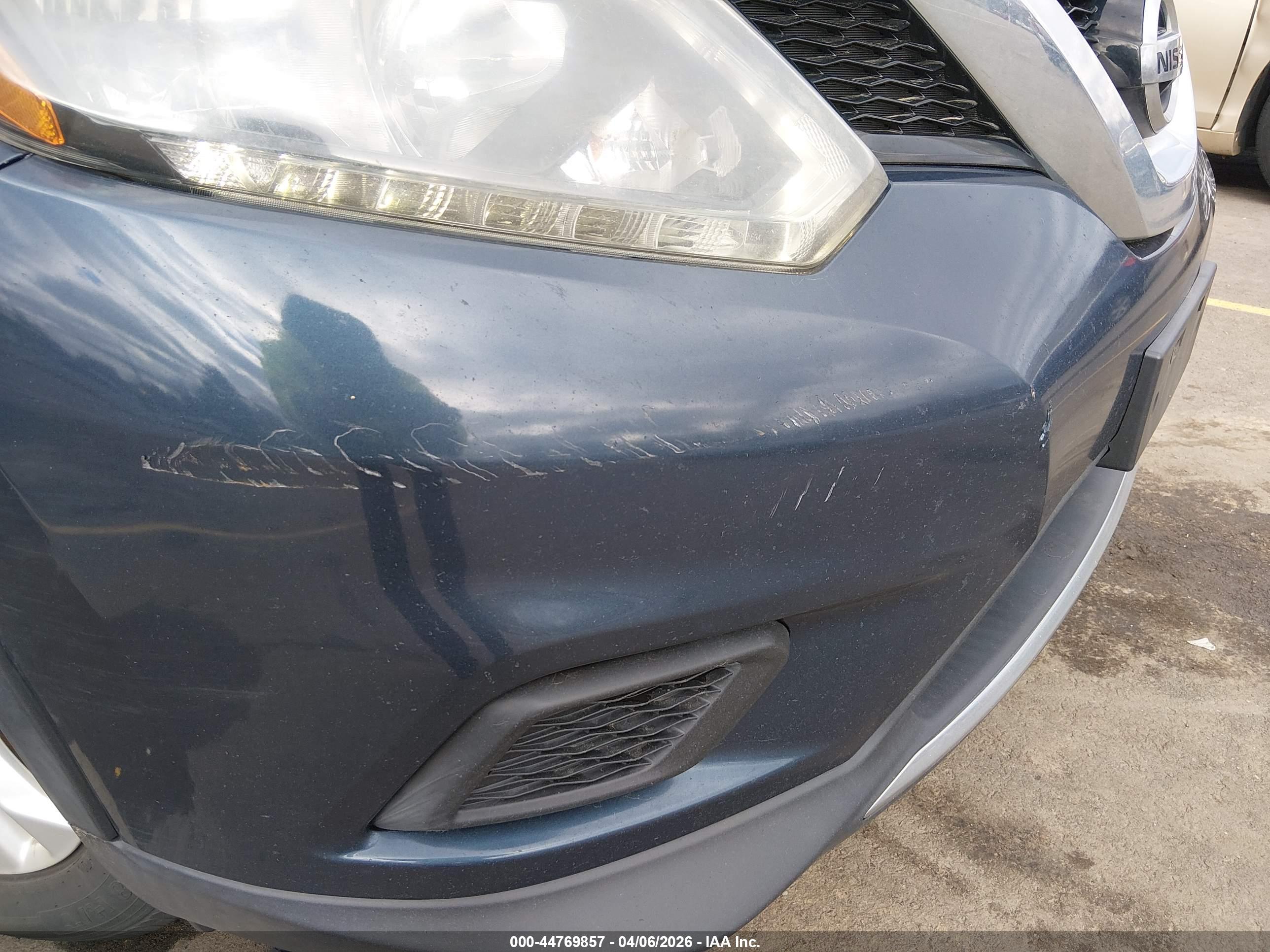 NISSAN ROGUE image 6