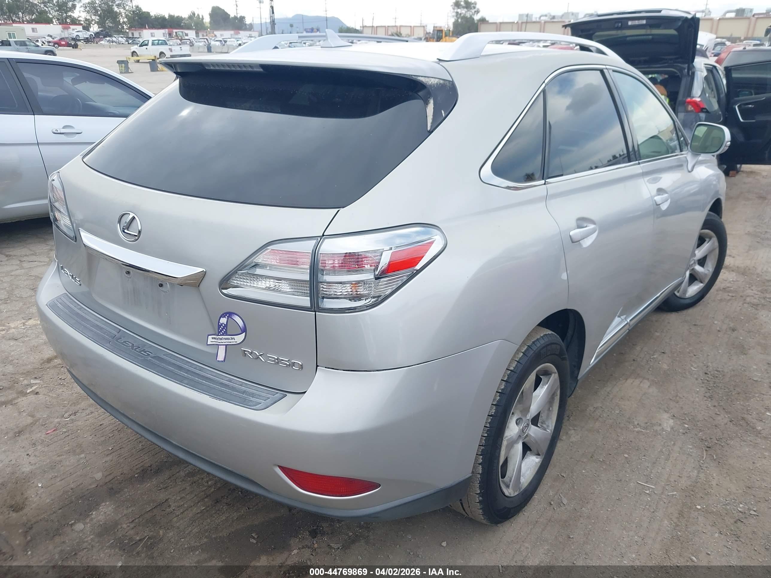 LEXUS RX image 4