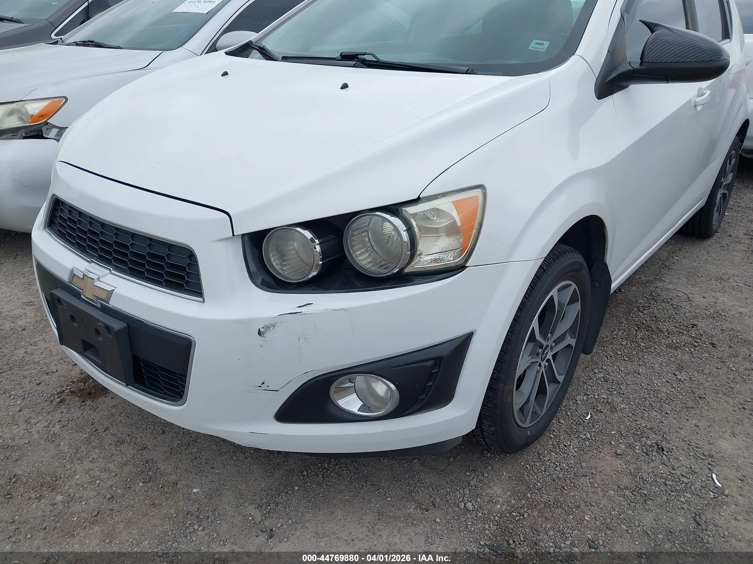 CHEVROLET SONIC image 6