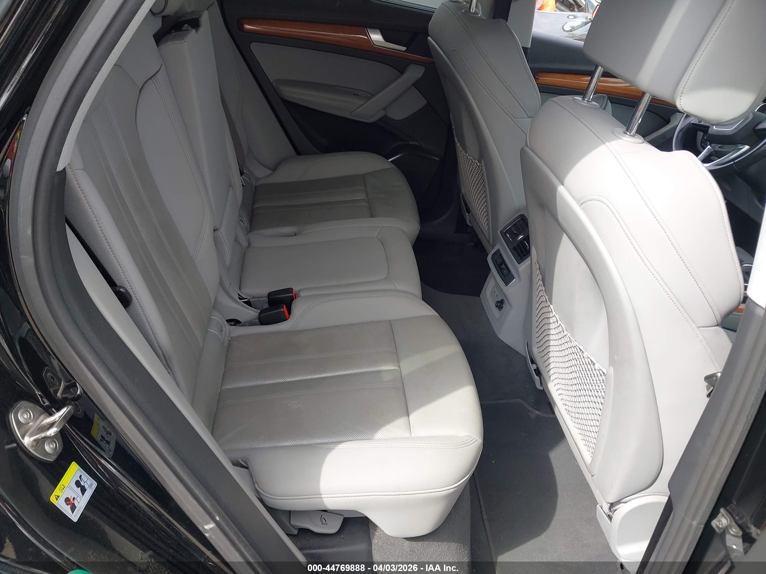 AUDI Q5 image 8