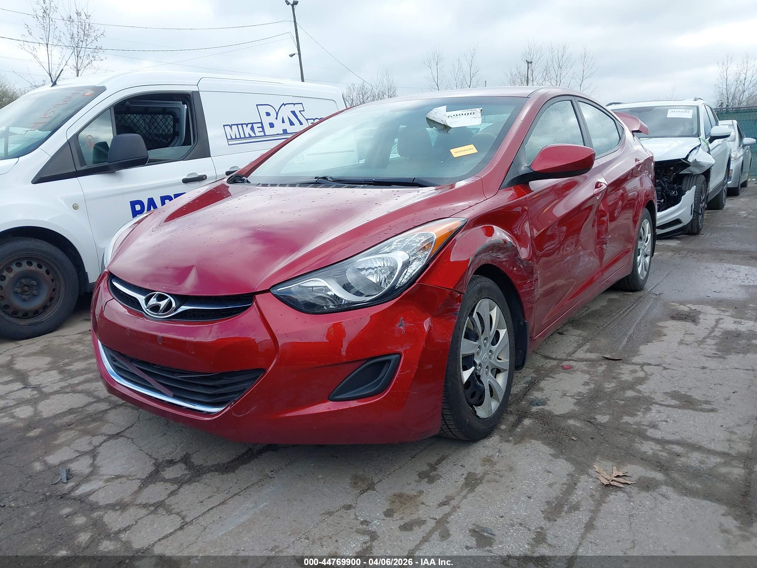 HYUNDAI ELANTRA image 2