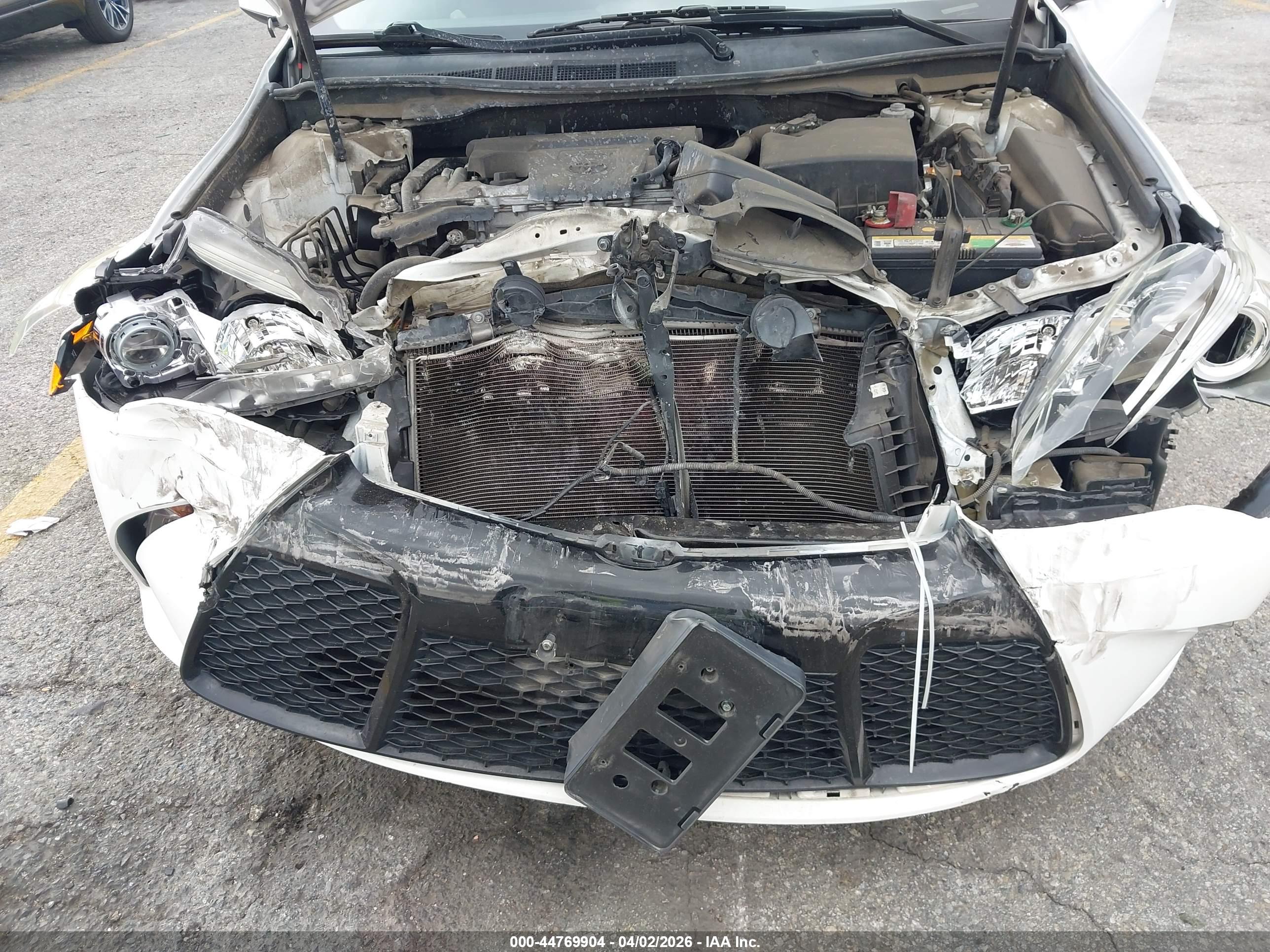 TOYOTA CAMRY image 6