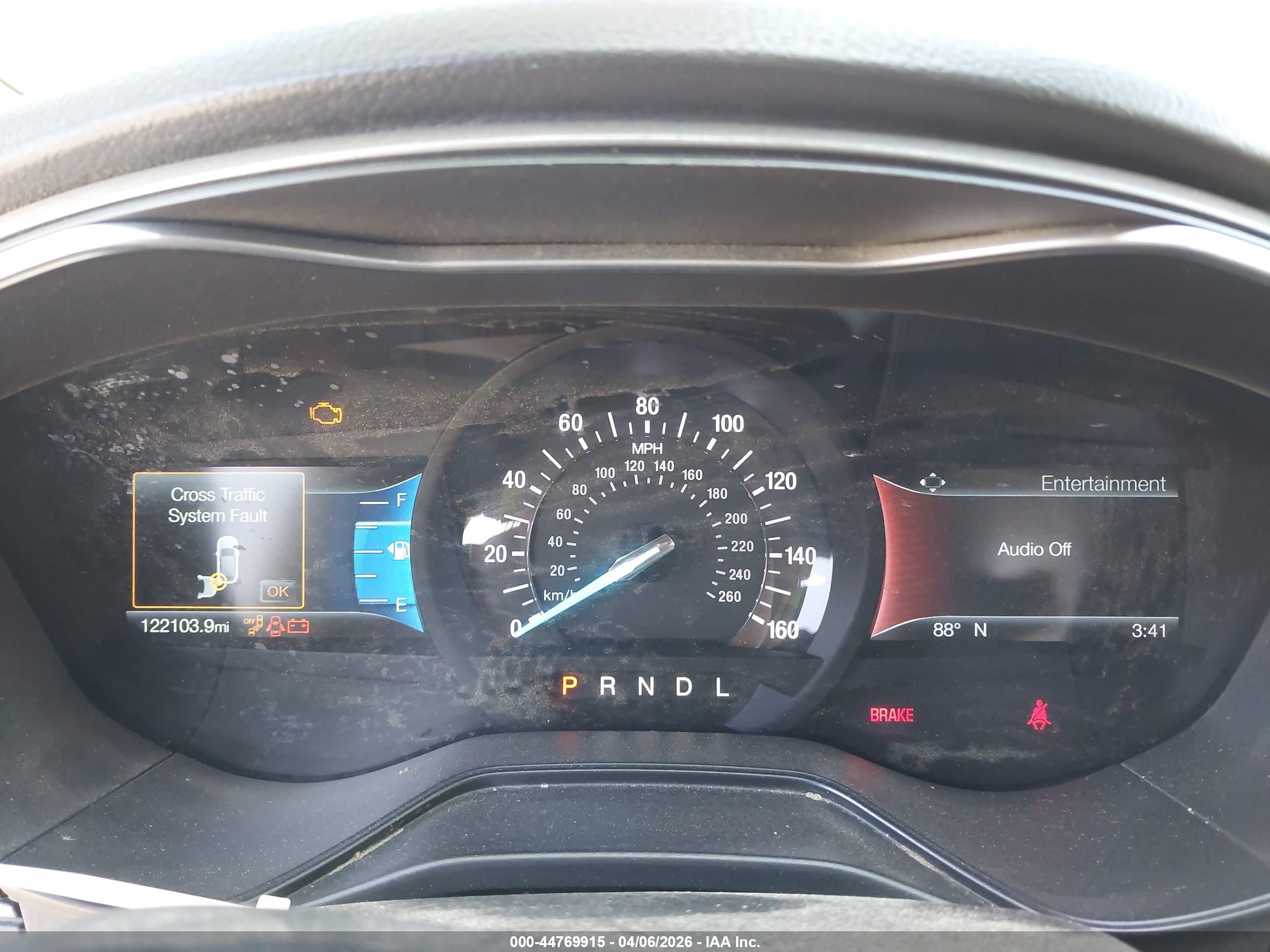 FORD FUSION image 7