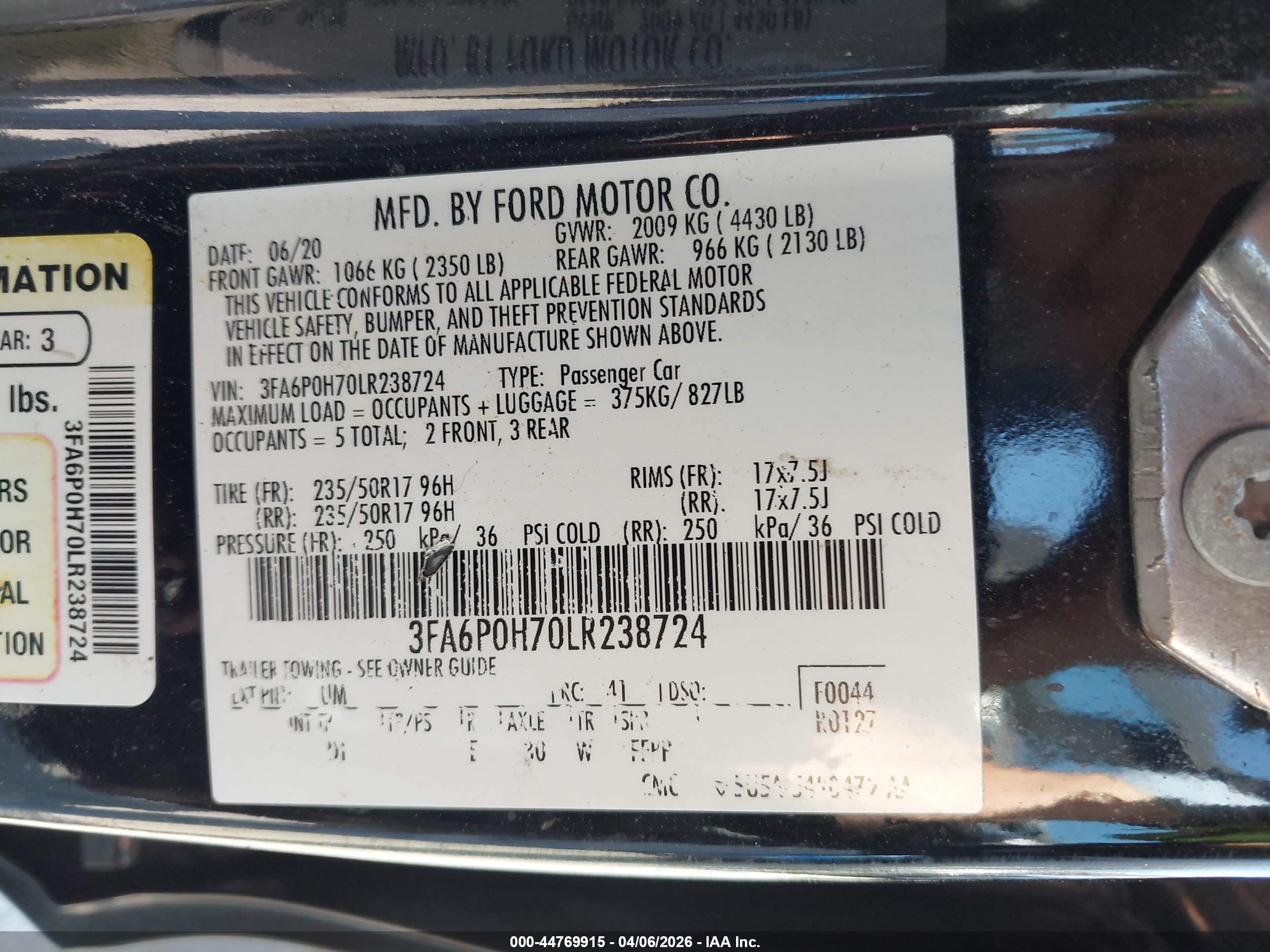 FORD FUSION image 9