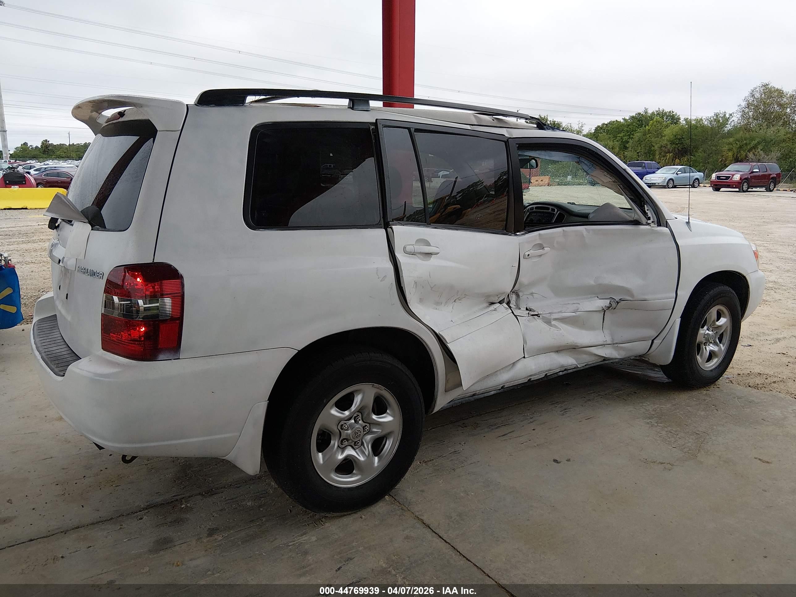 TOYOTA HIGHLANDER image 6