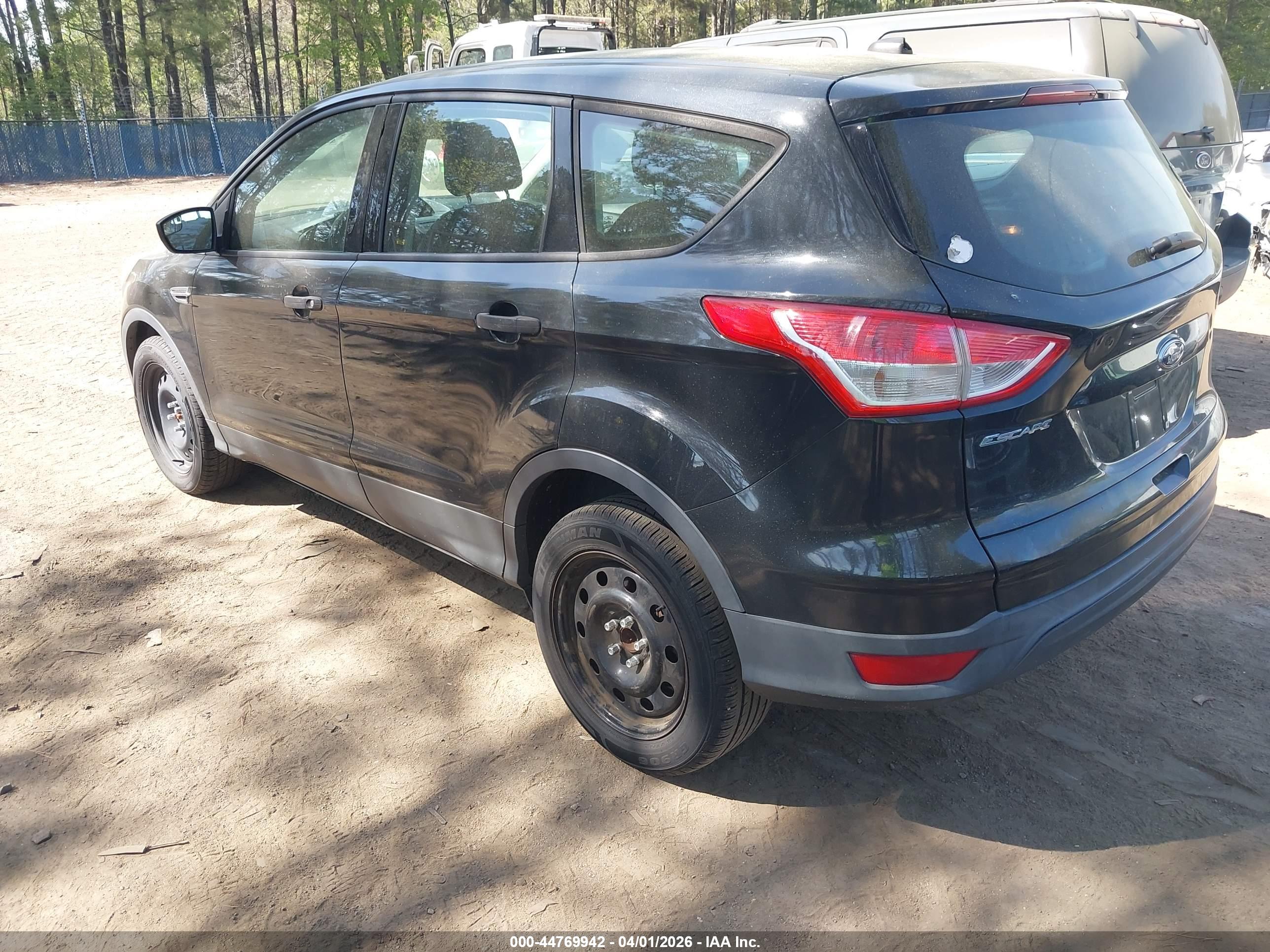 FORD ESCAPE image 3