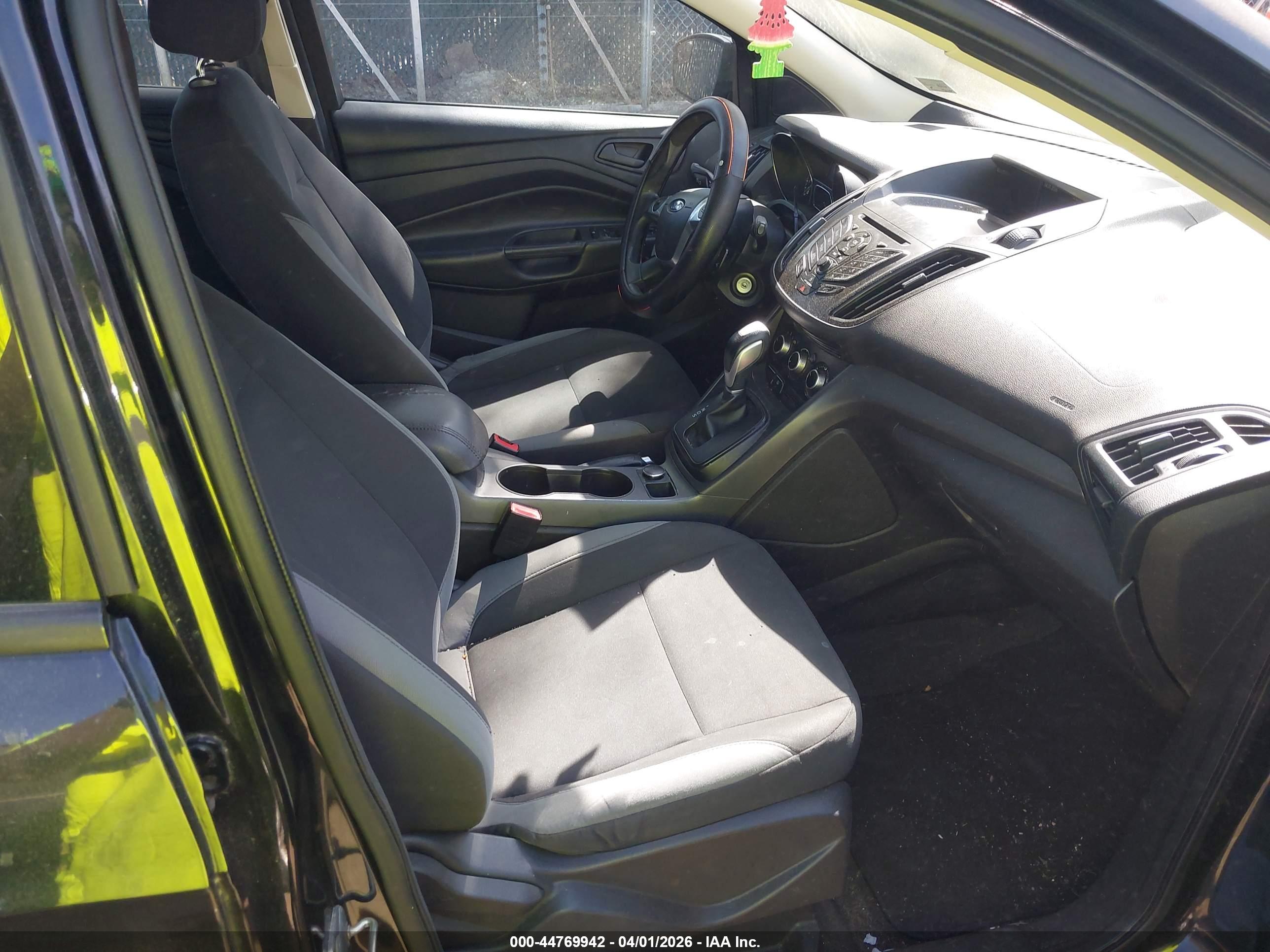 FORD ESCAPE image 5