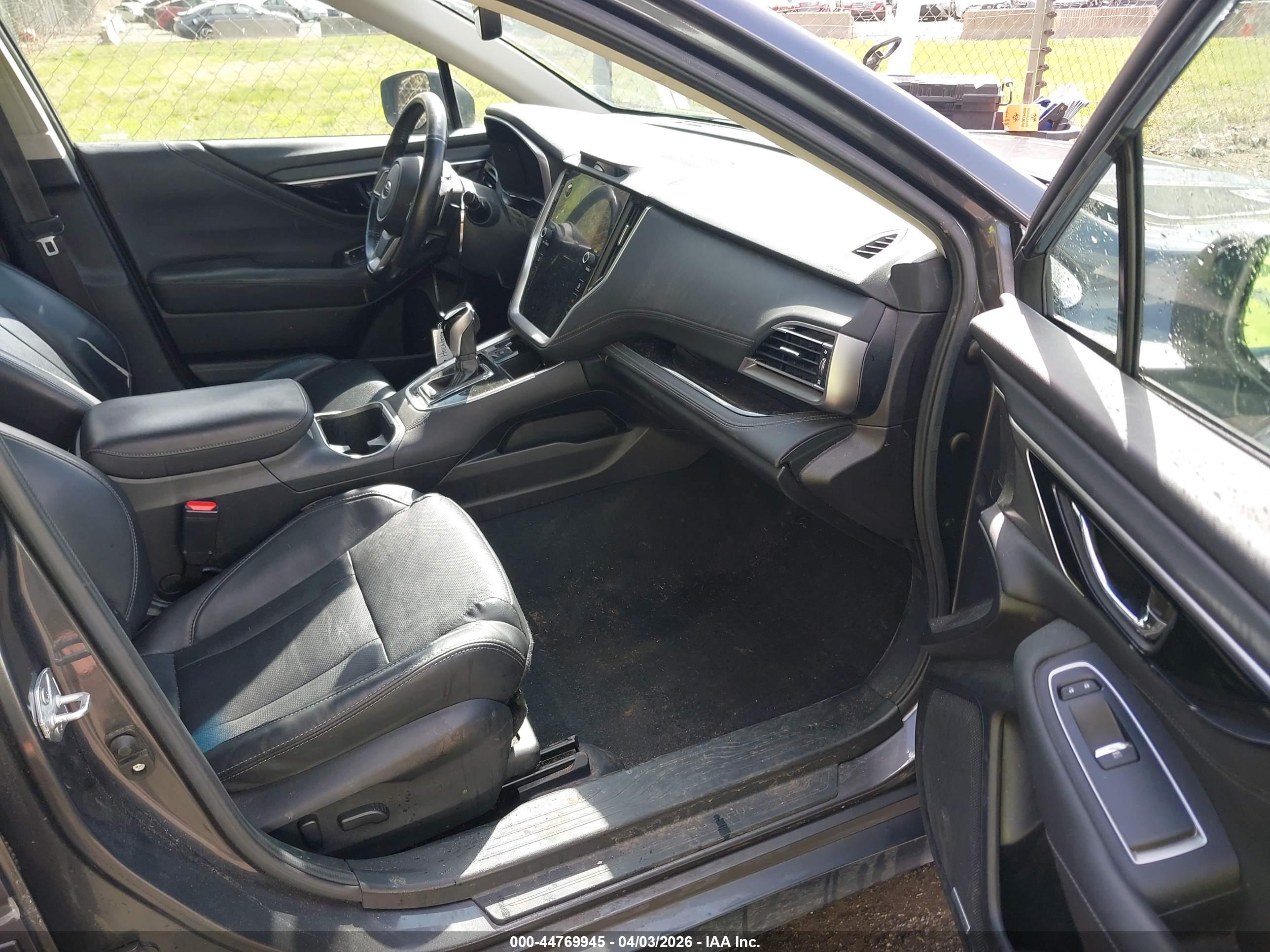 SUBARU LEGACY image 5