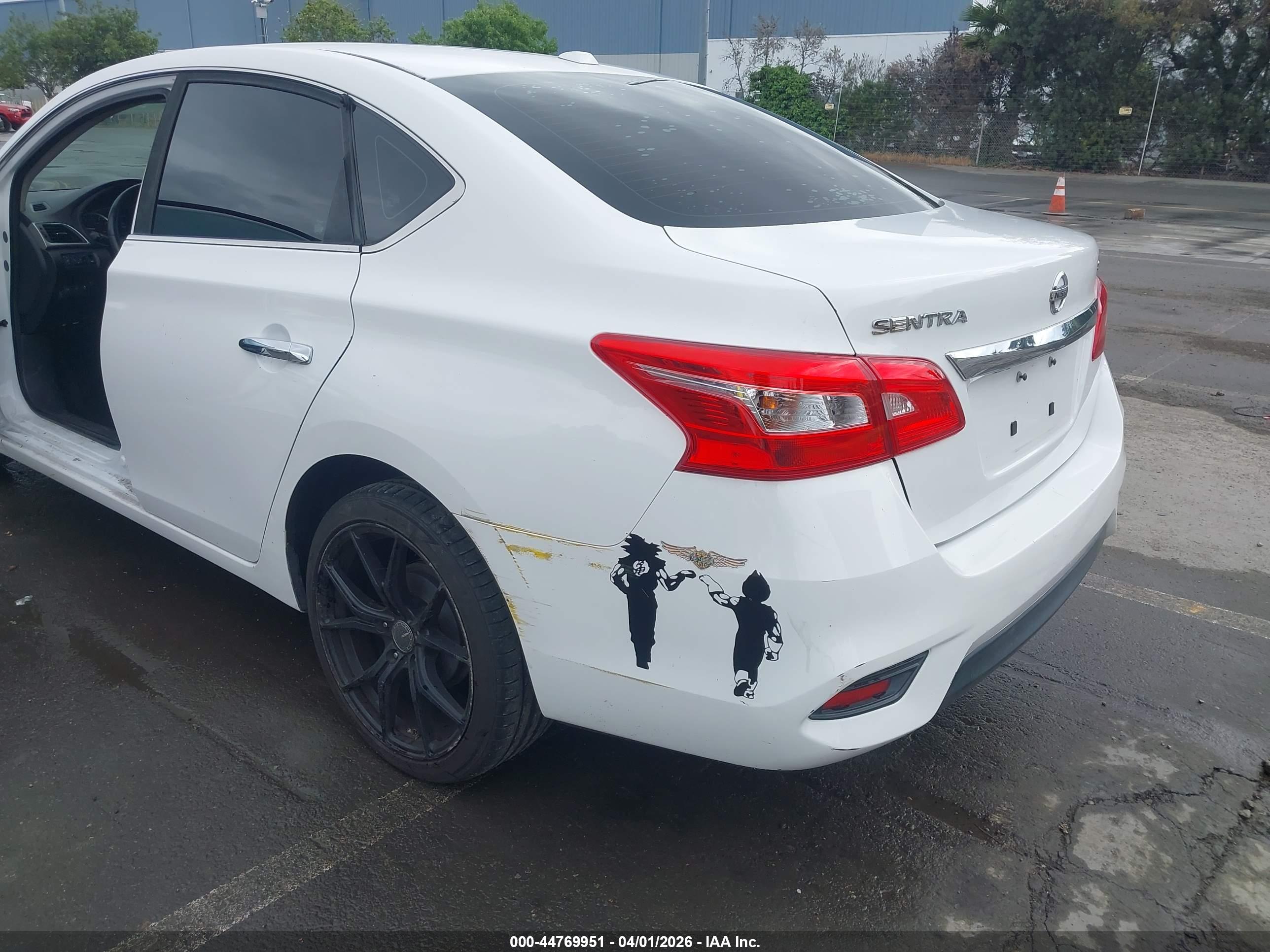 NISSAN SENTRA image 6