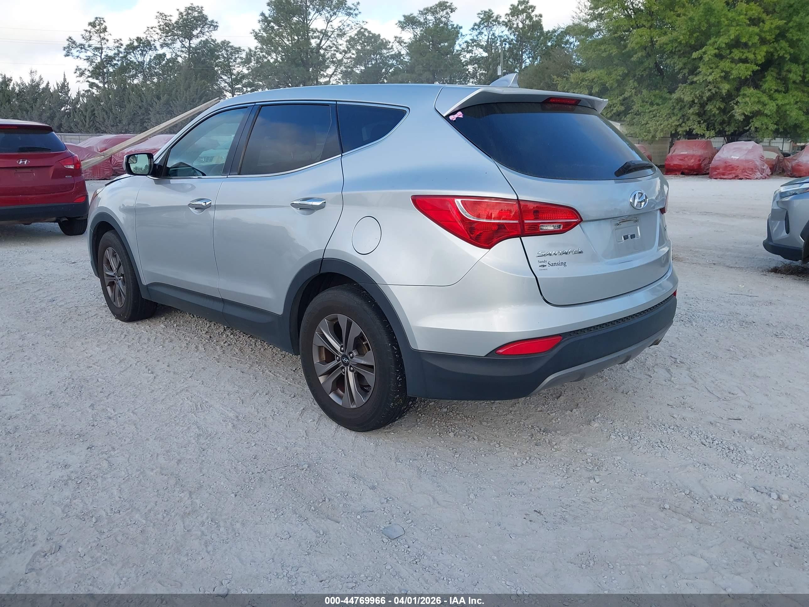 HYUNDAI SANTA image 3