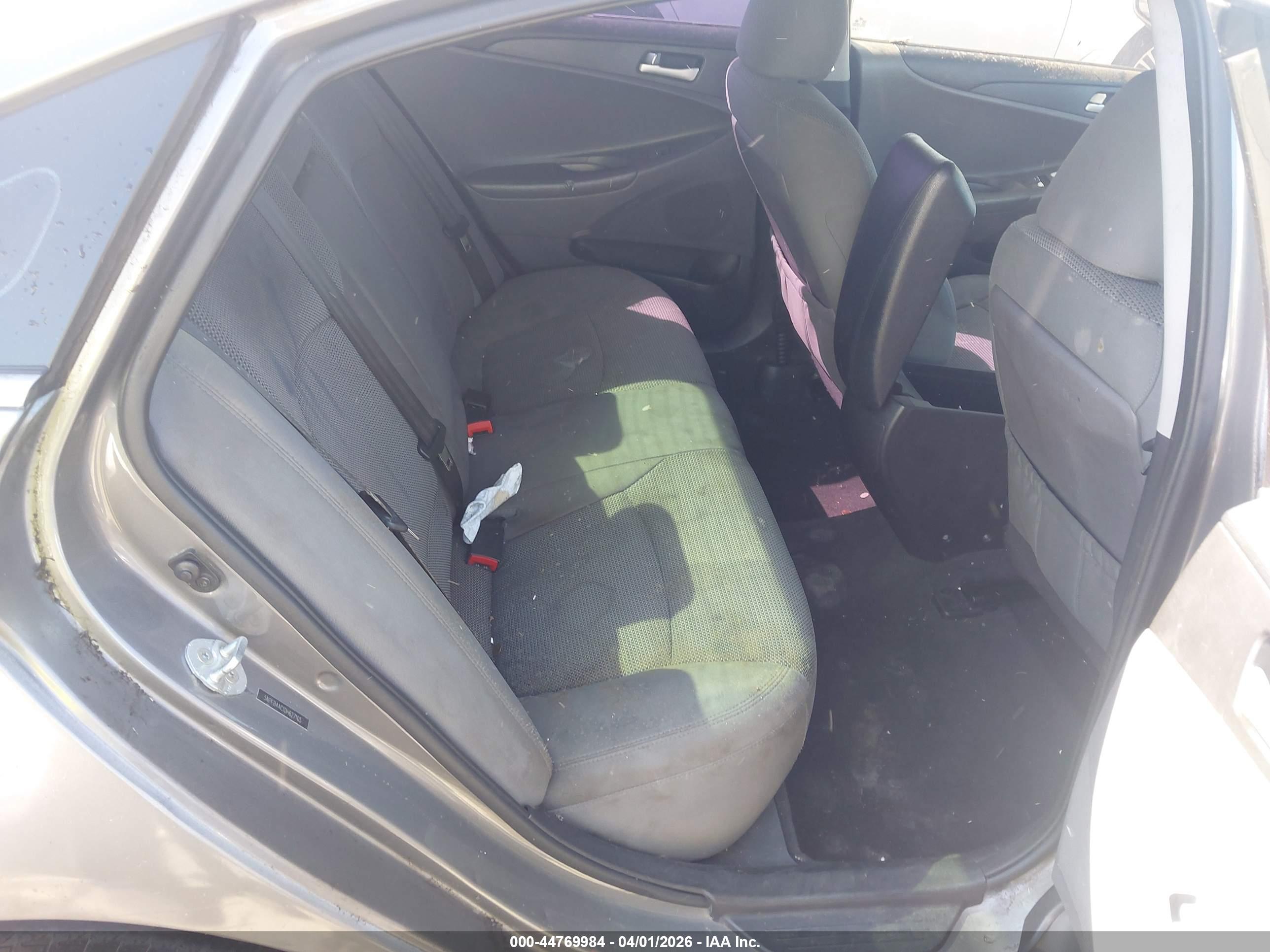 HYUNDAI SONATA image 8