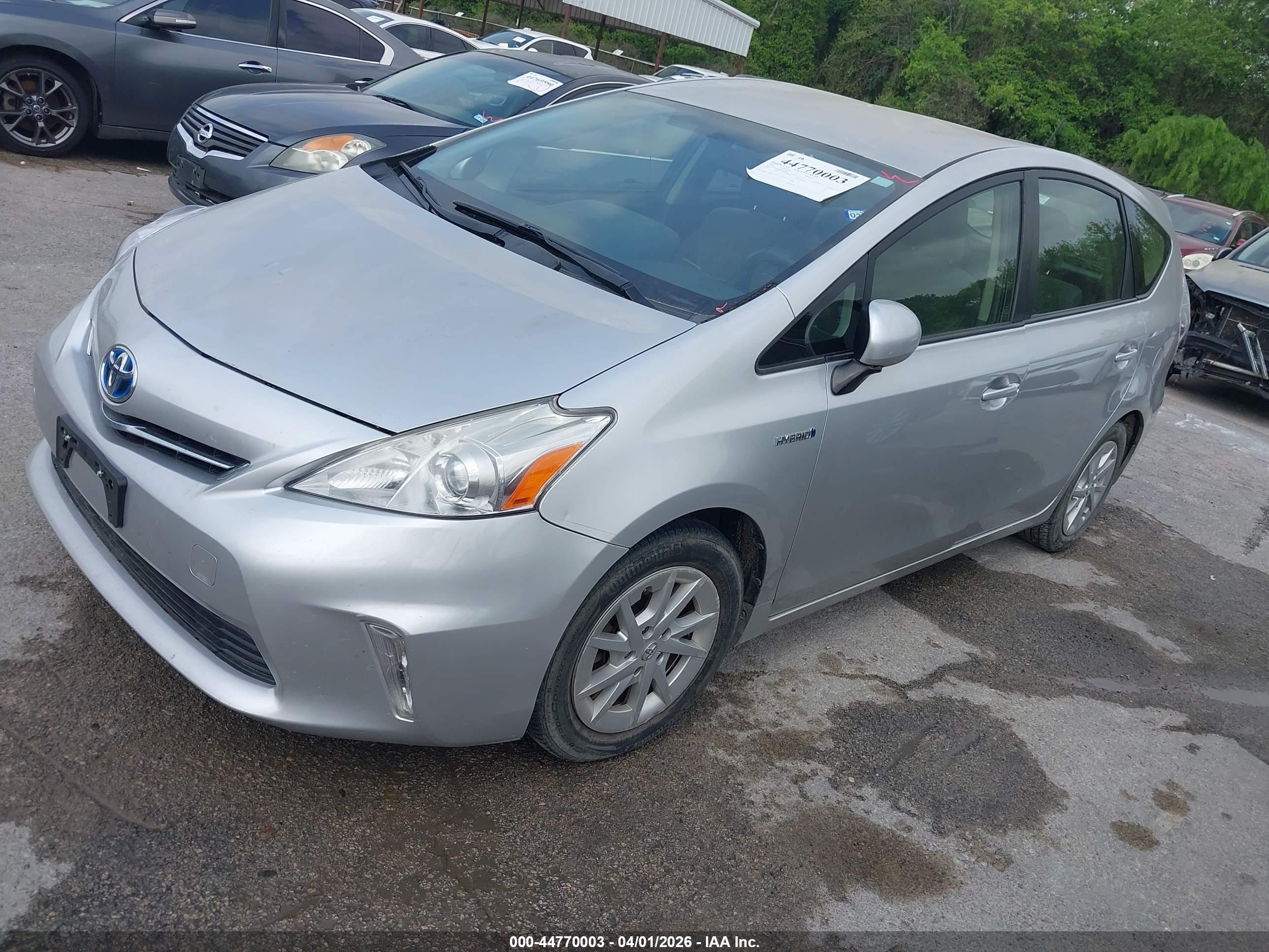 TOYOTA PRIUS image 2