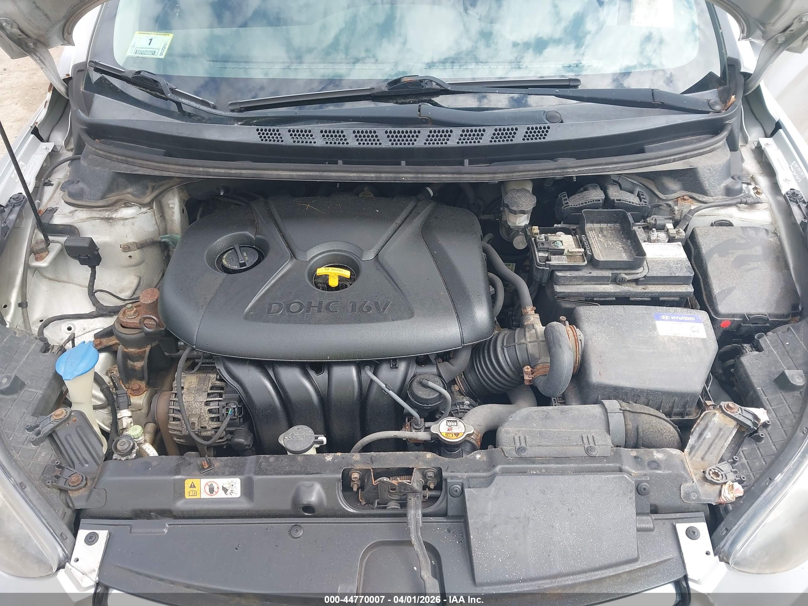 HYUNDAI ELANTRA image 10