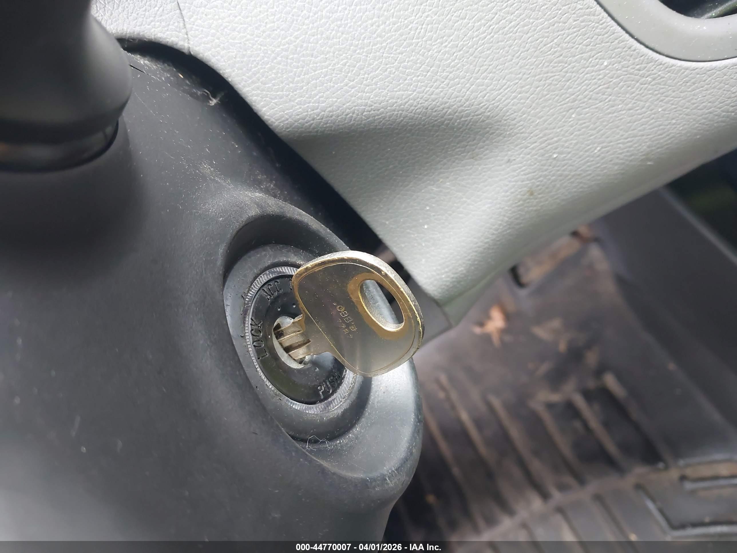 HYUNDAI ELANTRA image 11
