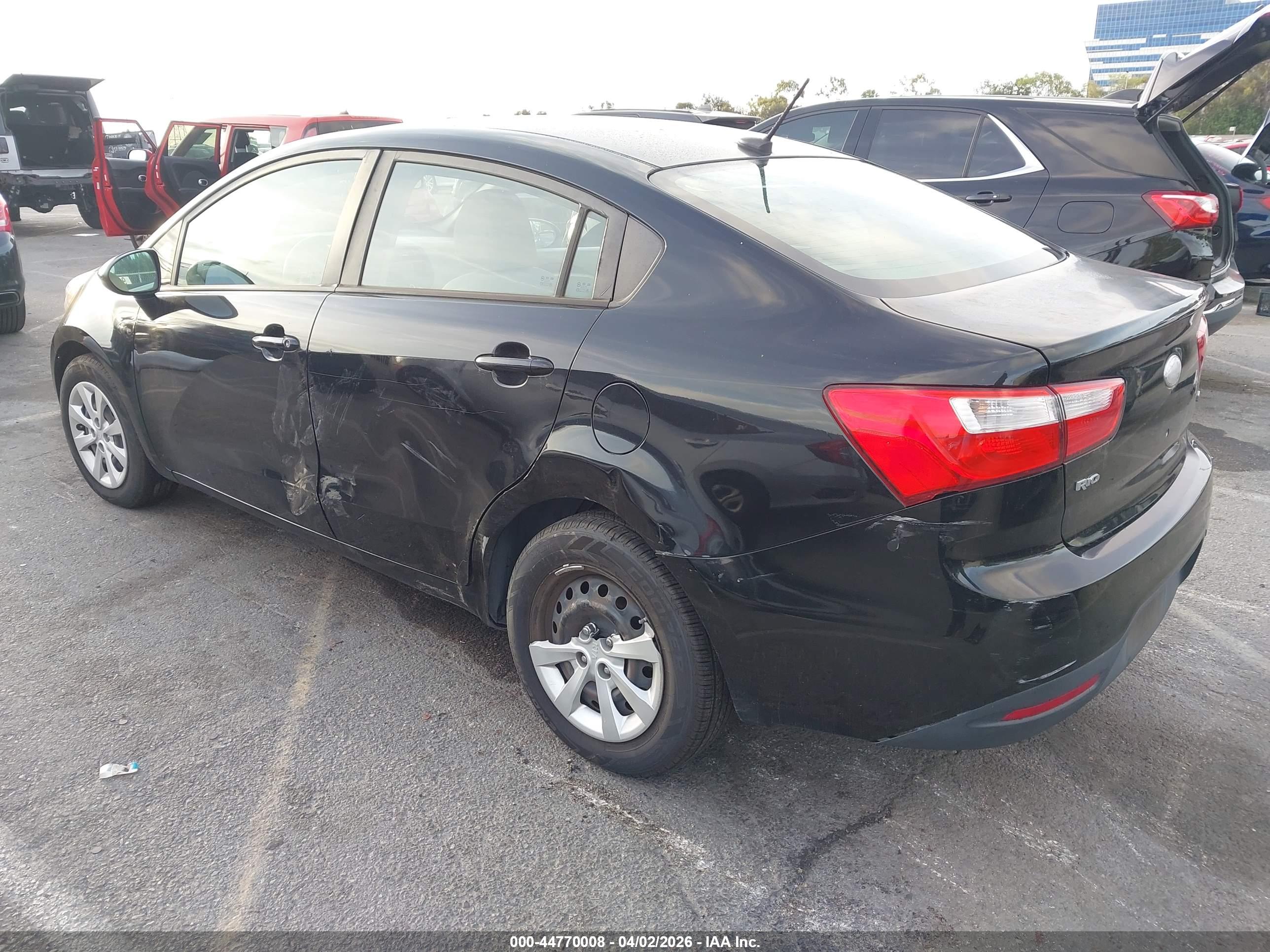 KIA RIO image 3