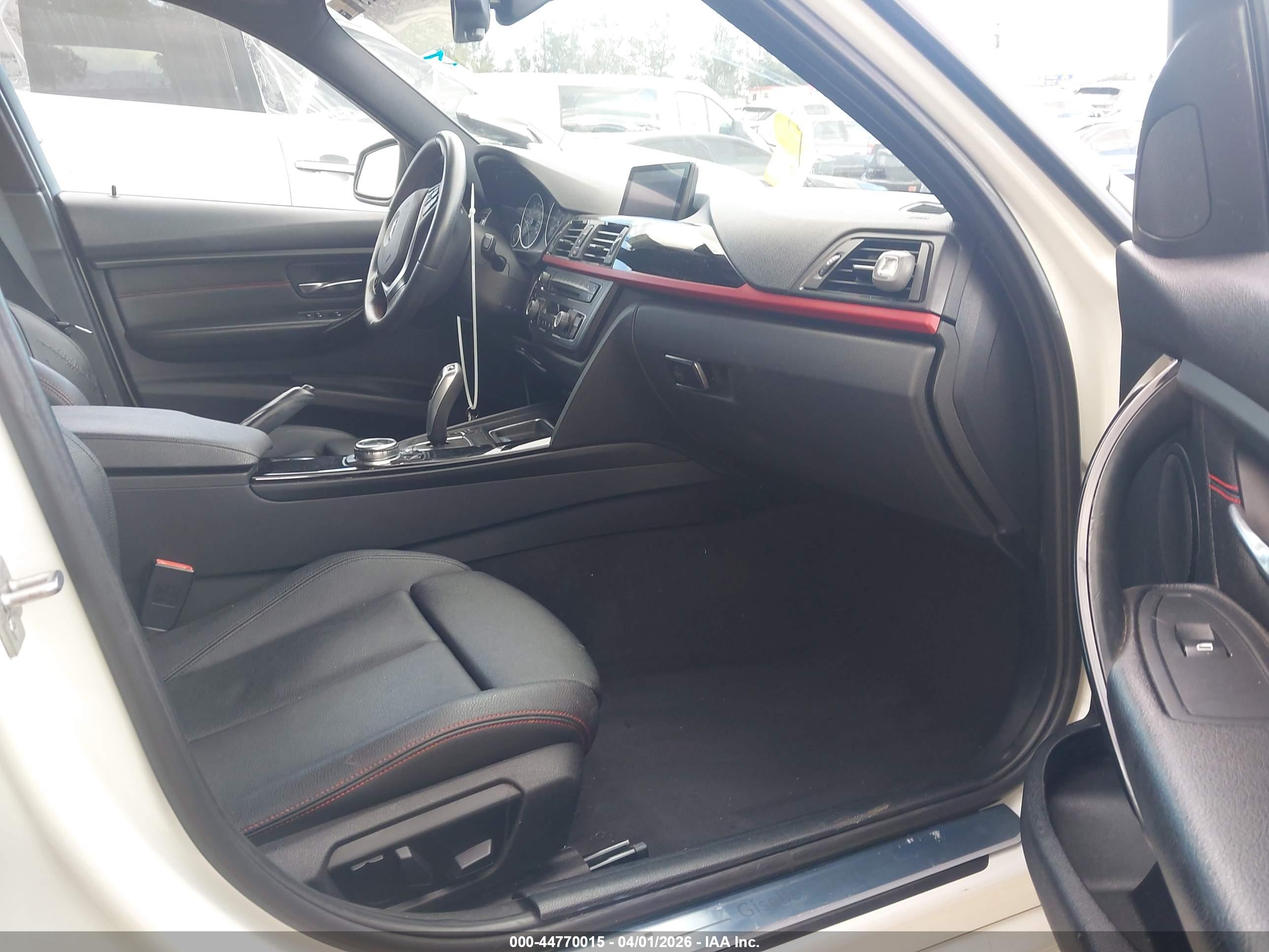 BMW 328I image 5