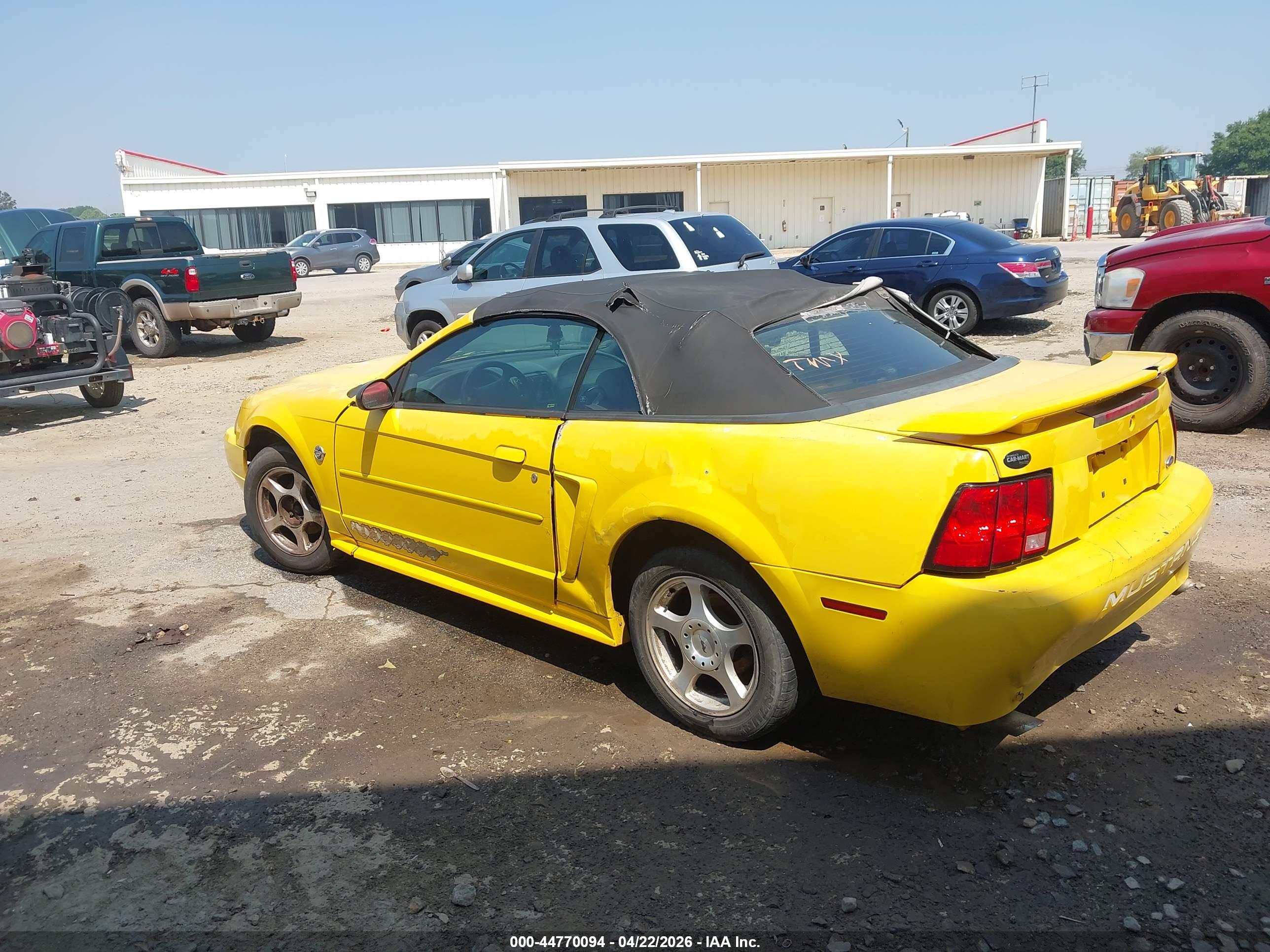 FORD MUSTANG image 3