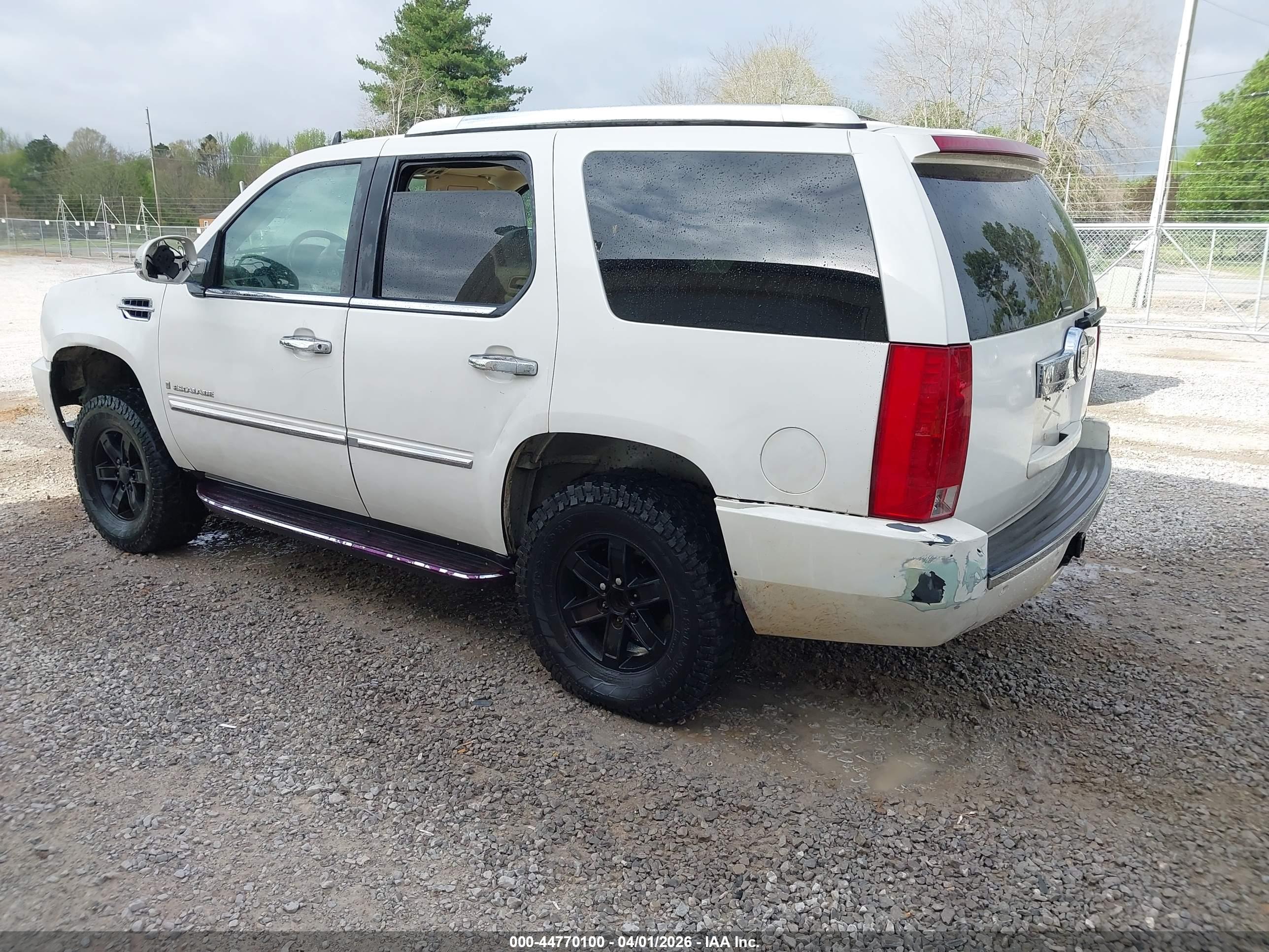 CADILLAC ESCALADE image 3