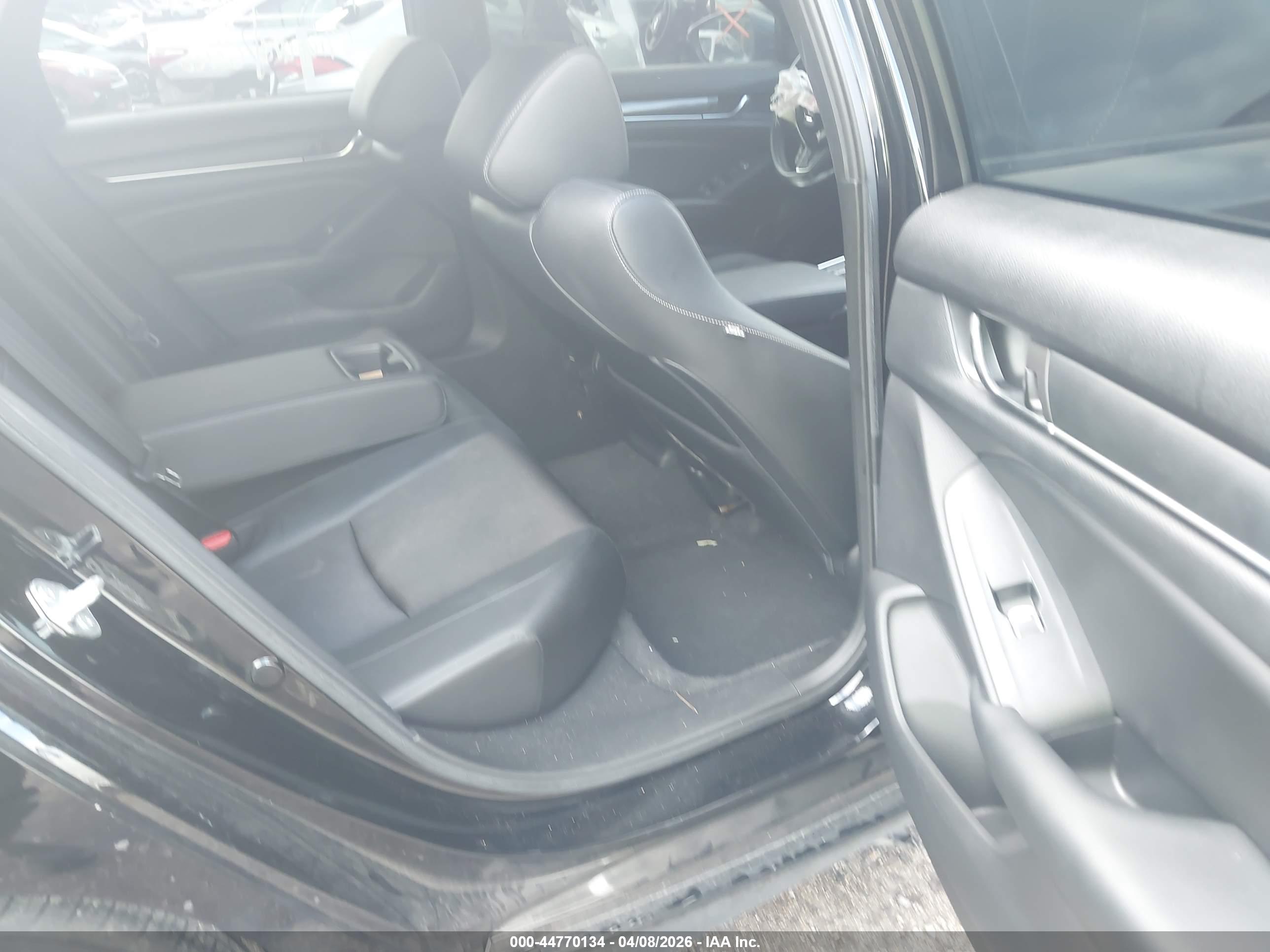 HONDA ACCORD image 8