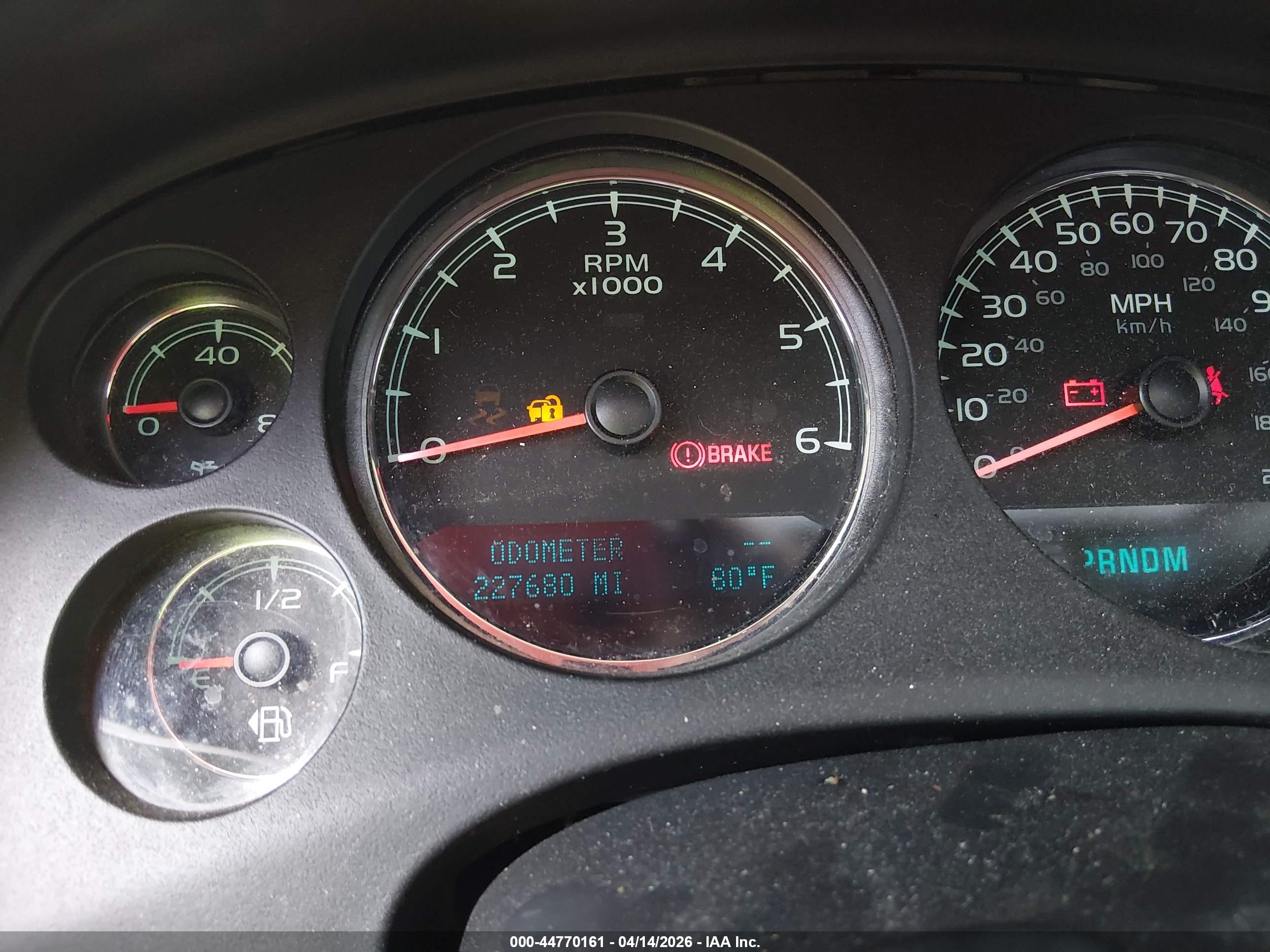 GMC YUKON image 7