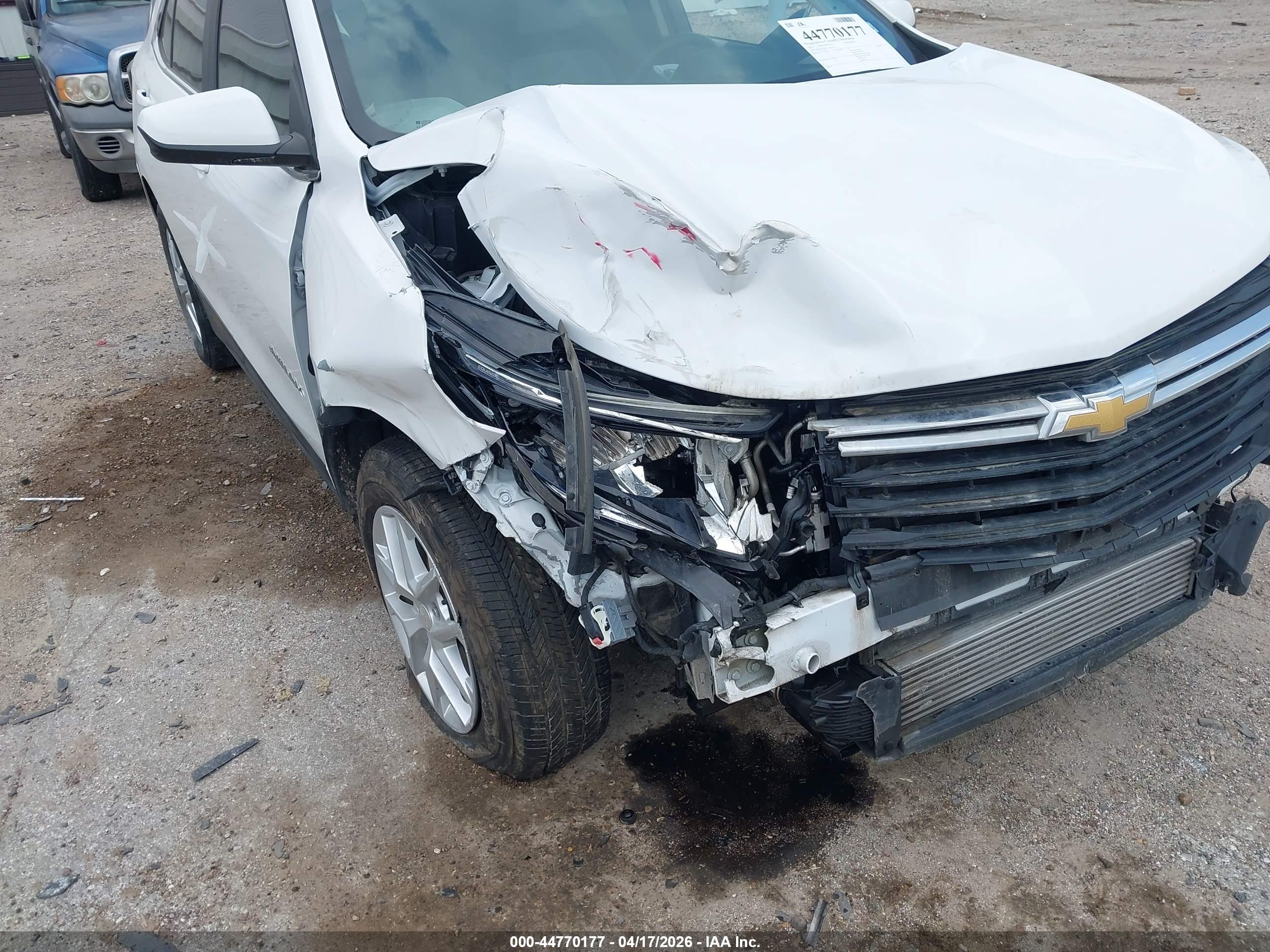 CHEVROLET EQUINOX image 6
