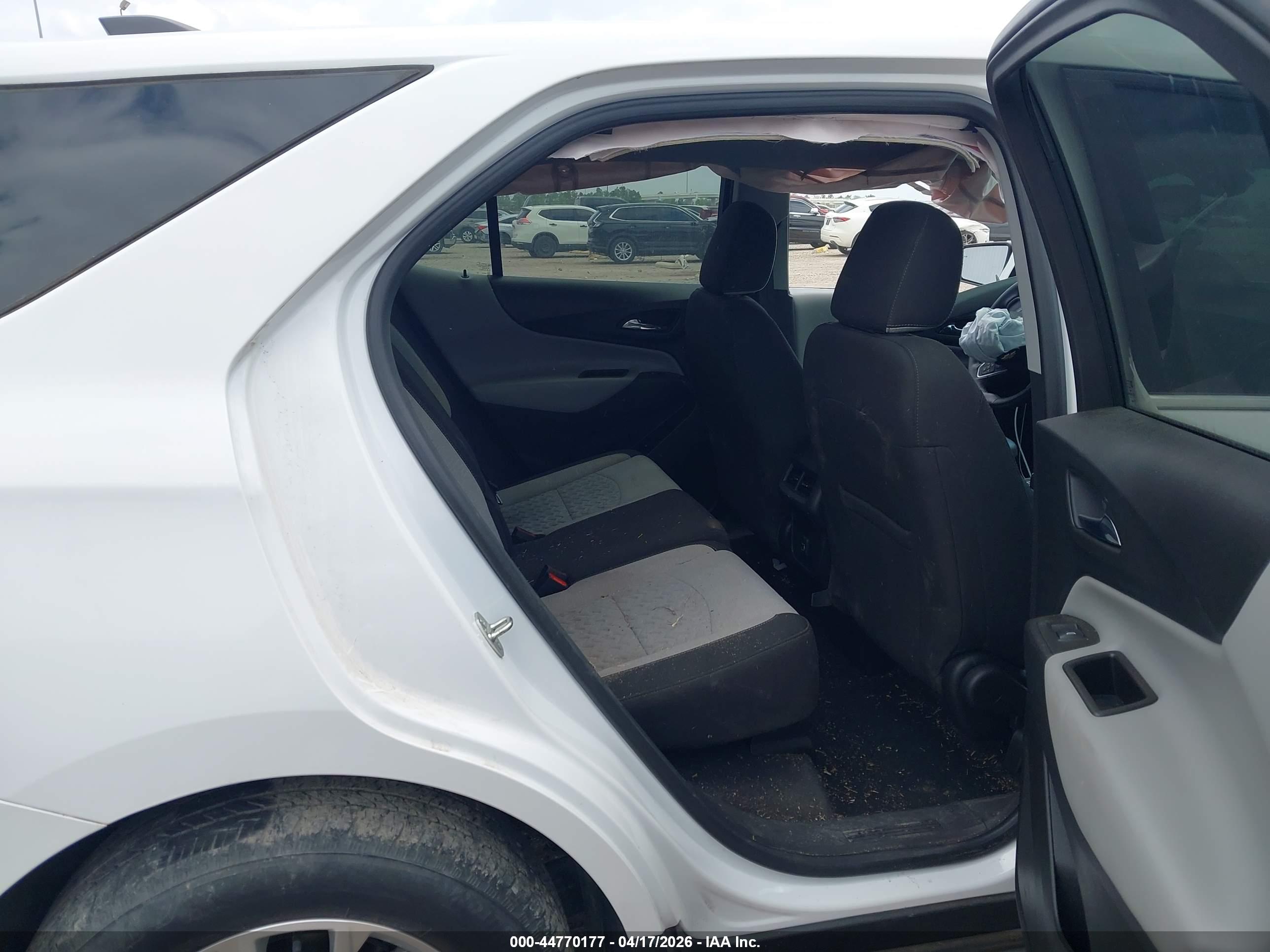 CHEVROLET EQUINOX image 8