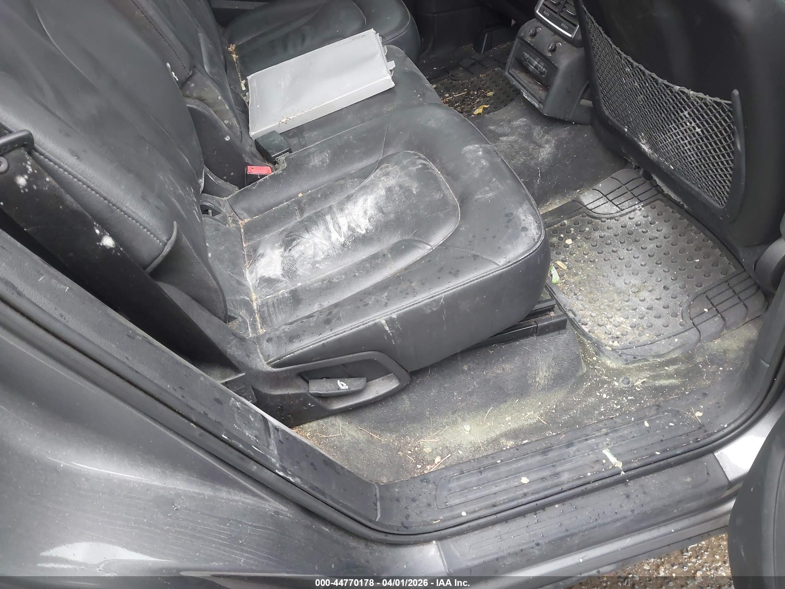 AUDI Q7 image 6