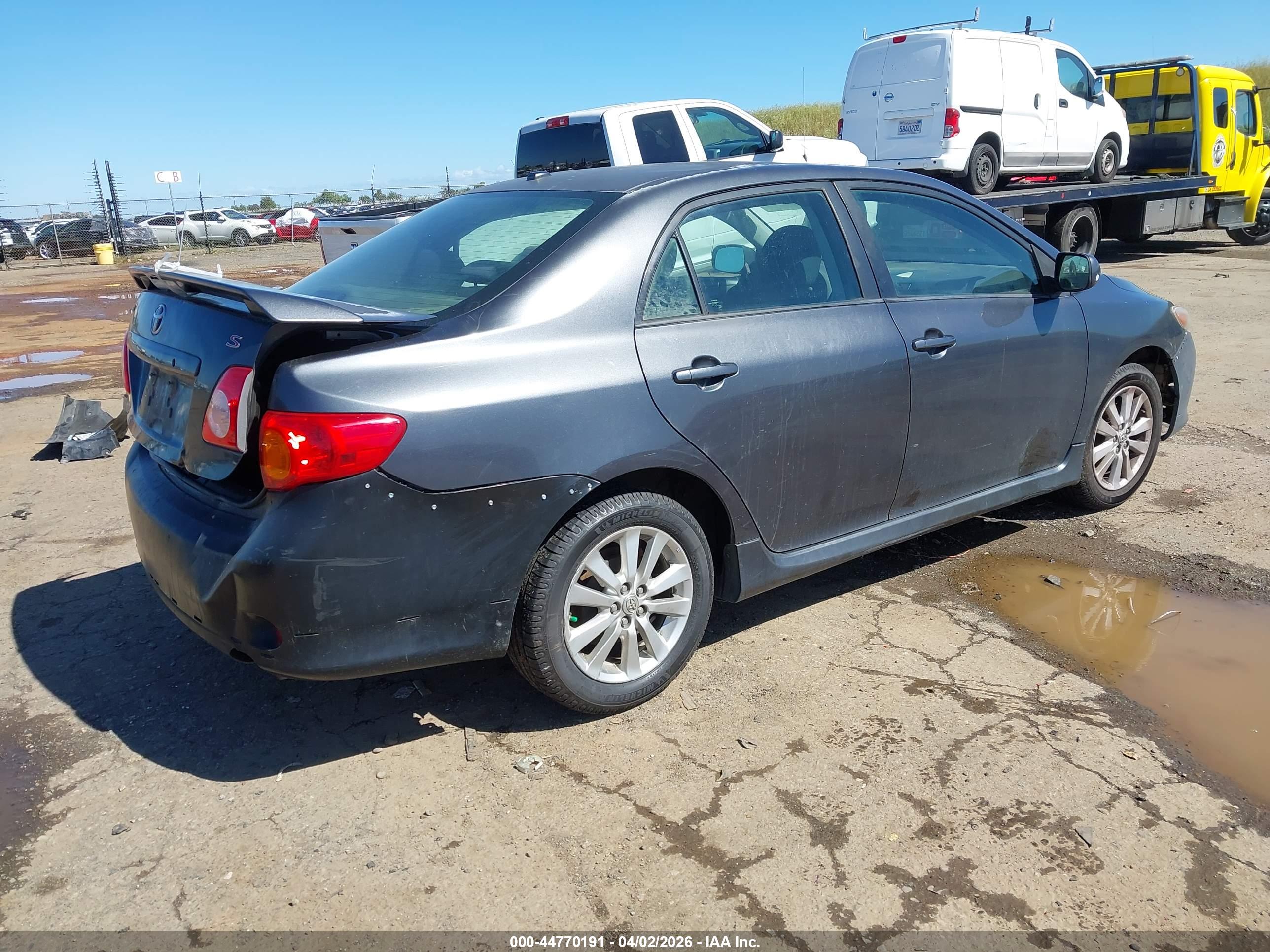 TOYOTA COROLLA image 4