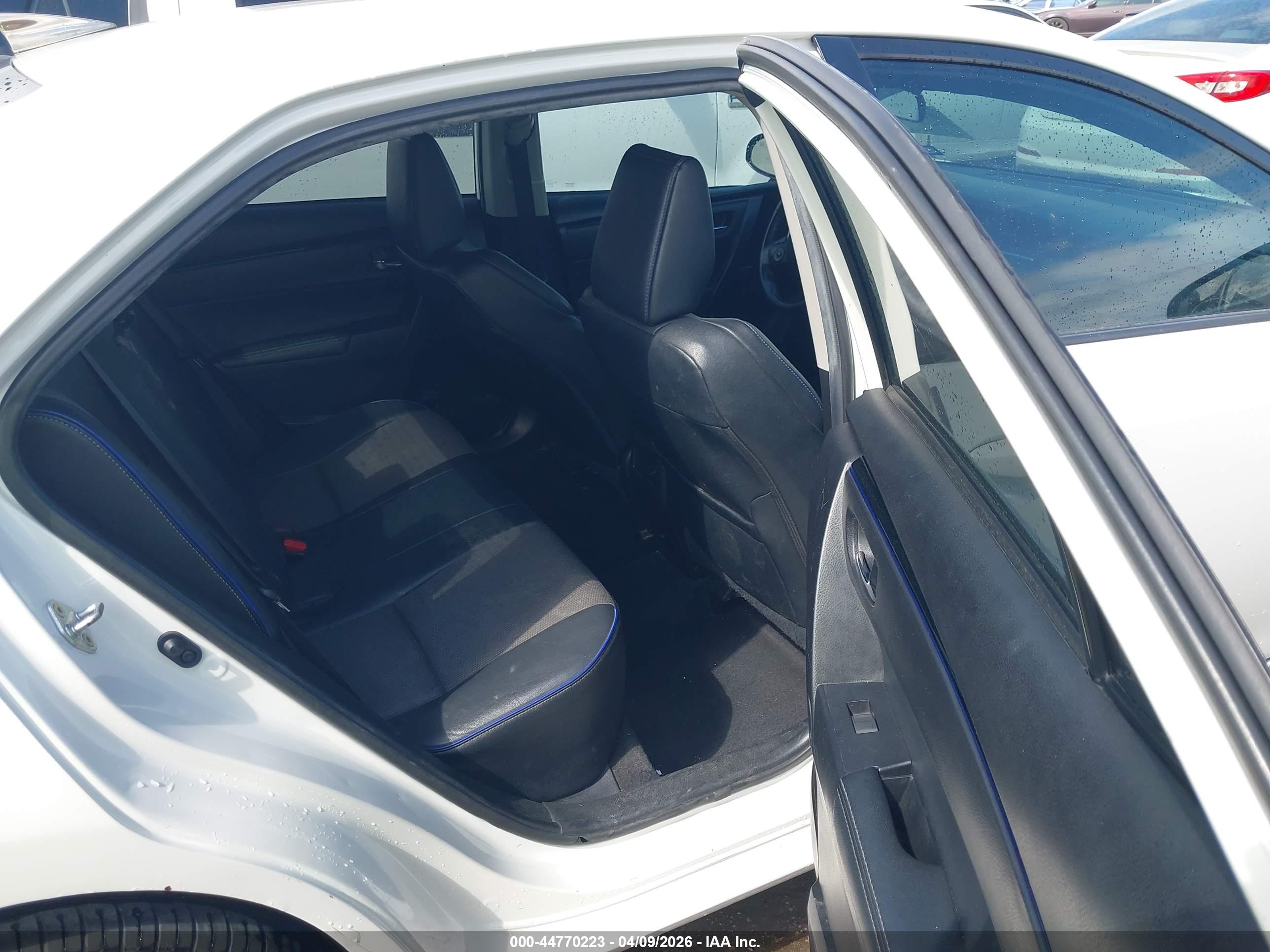 TOYOTA COROLLA image 8