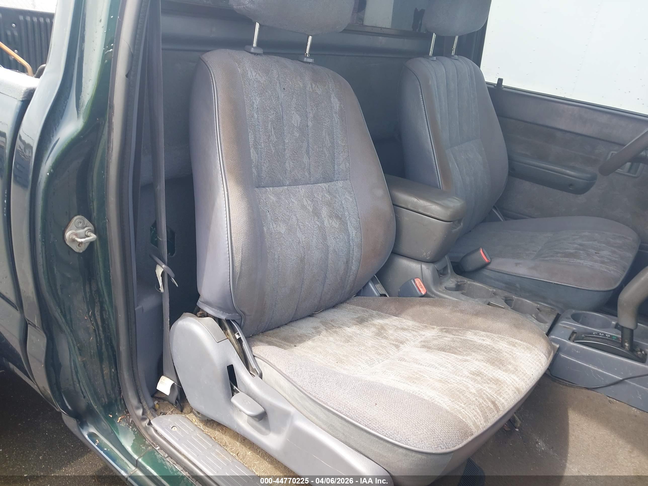 TOYOTA TACOMA image 8