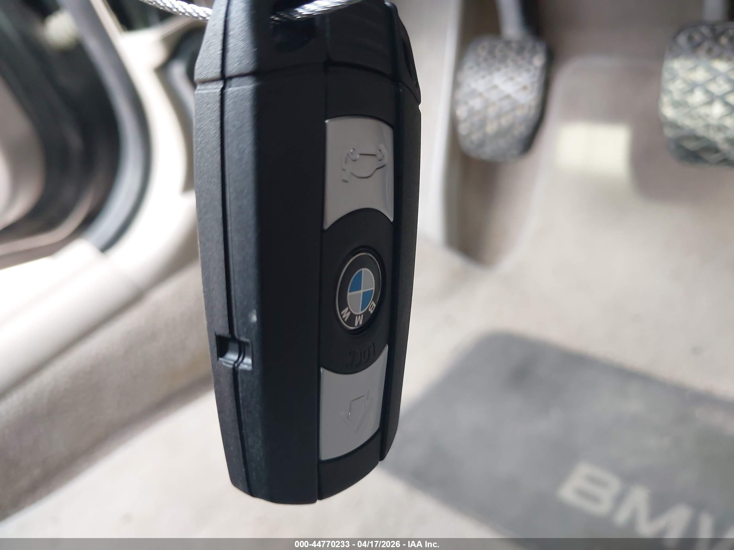 BMW 135I image 11