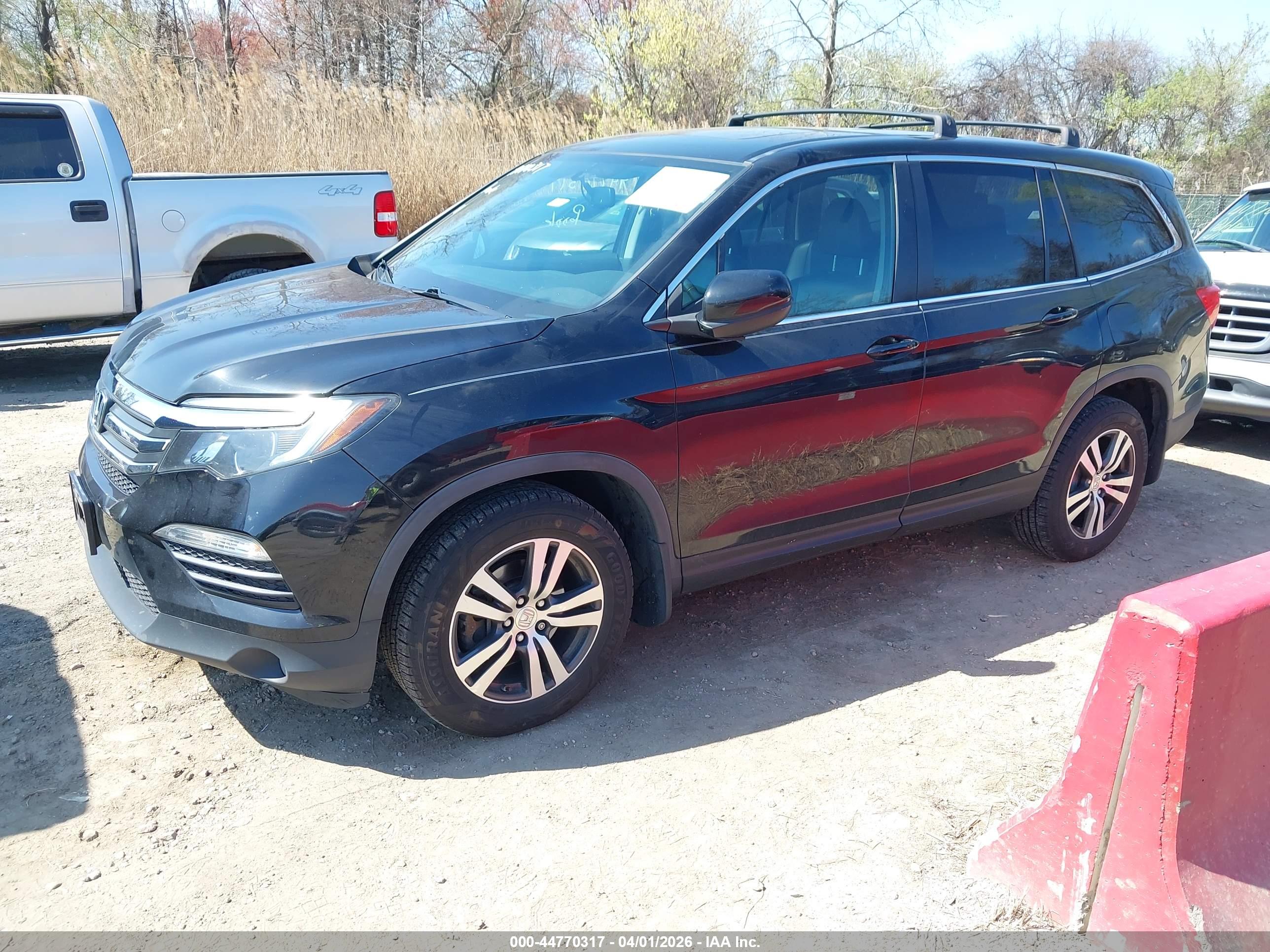 HONDA PILOT image 2