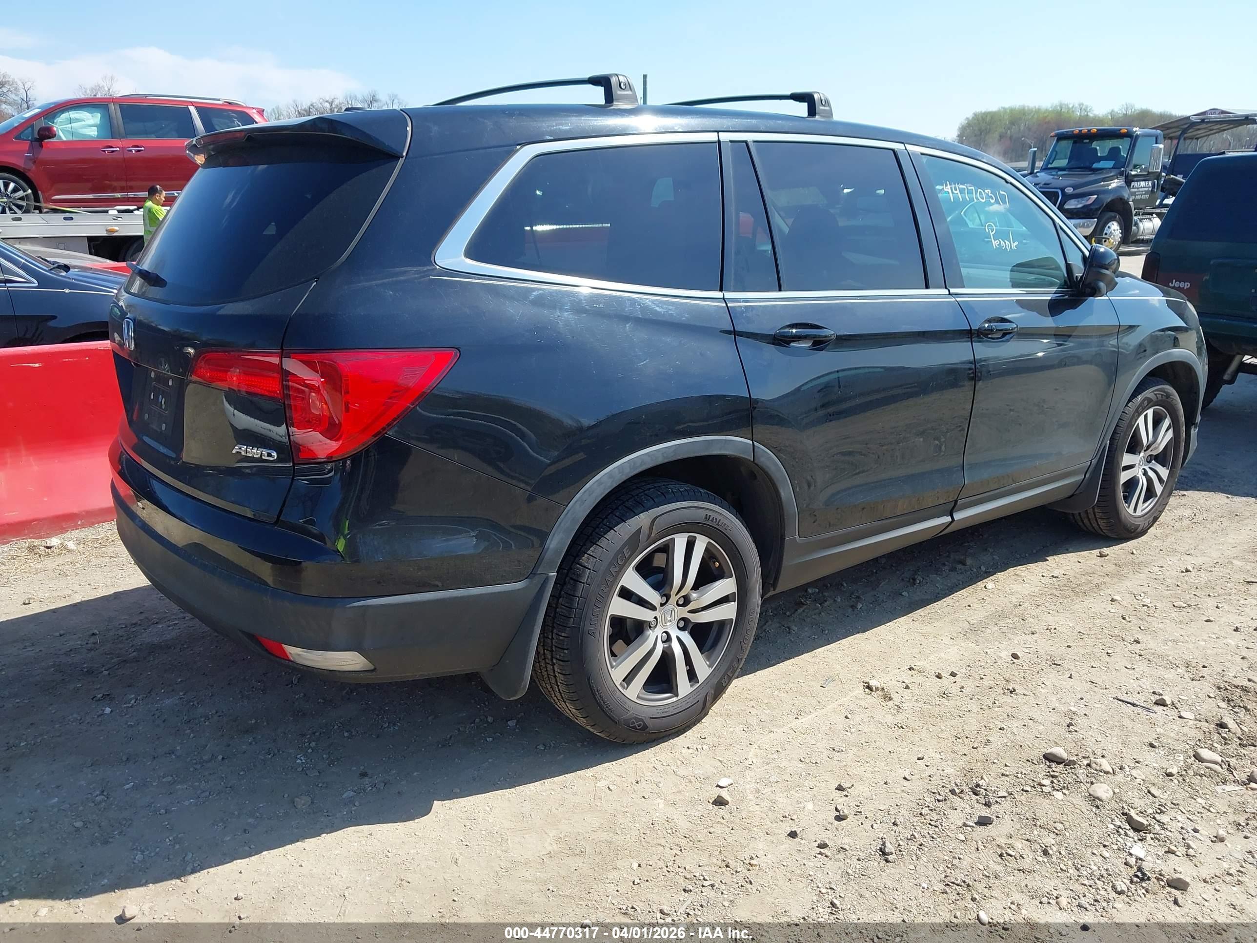 HONDA PILOT image 4
