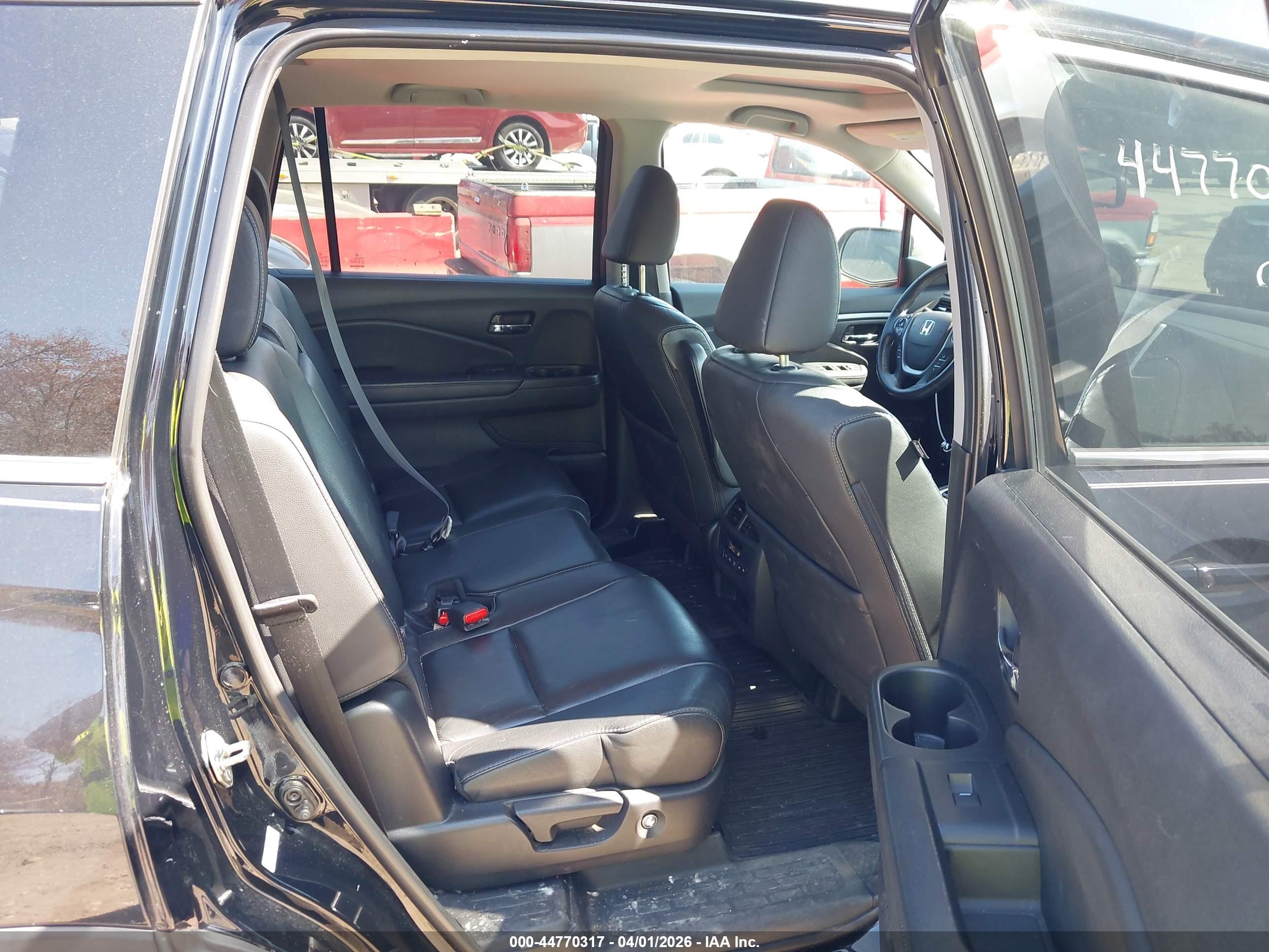 HONDA PILOT image 8