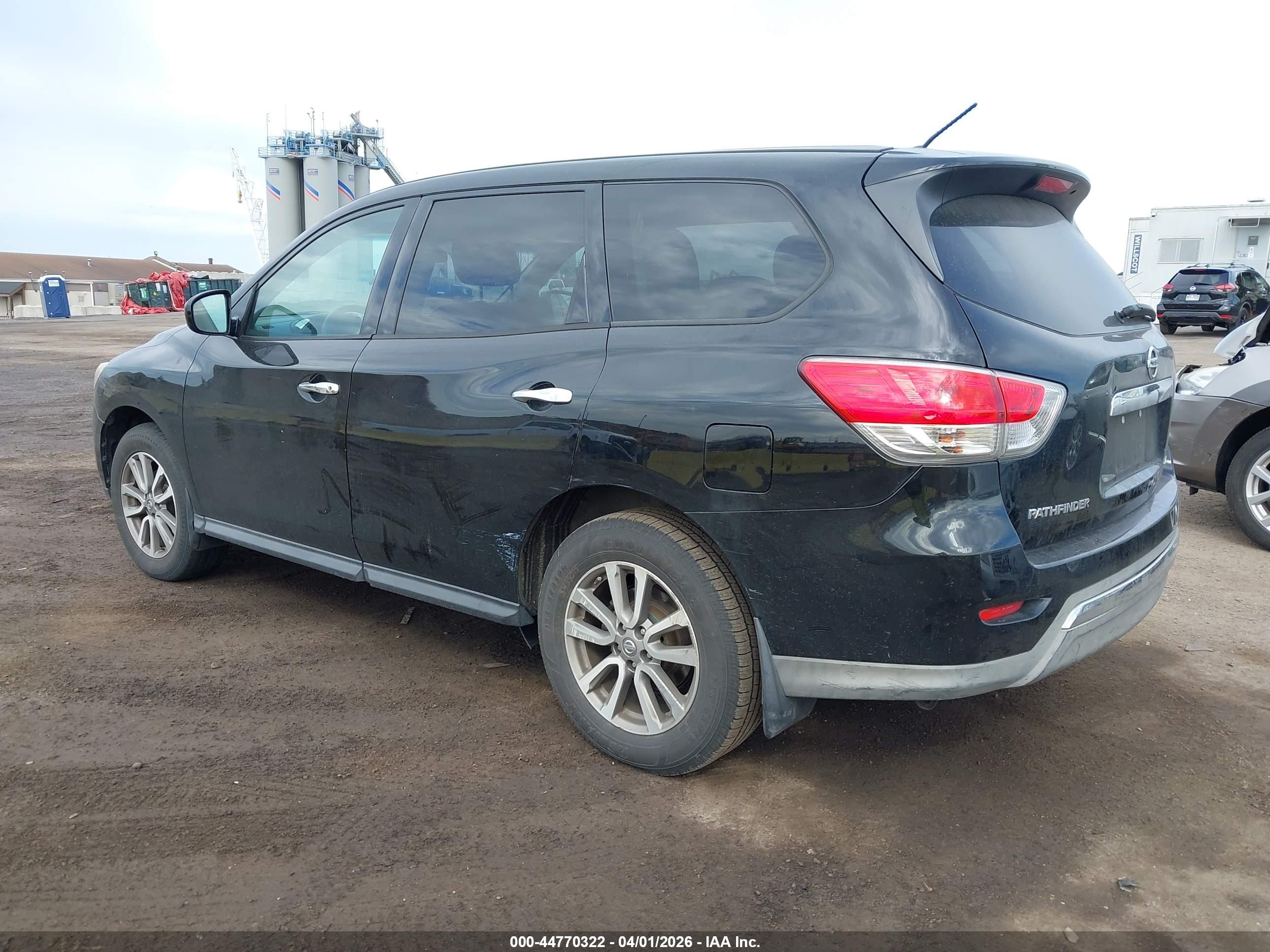 NISSAN PATHFINDER image 3