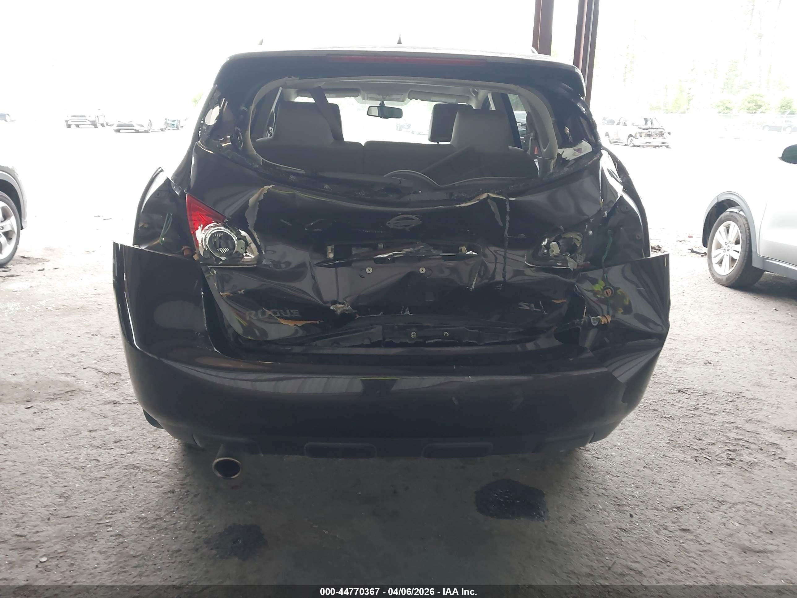 NISSAN ROGUE image 6