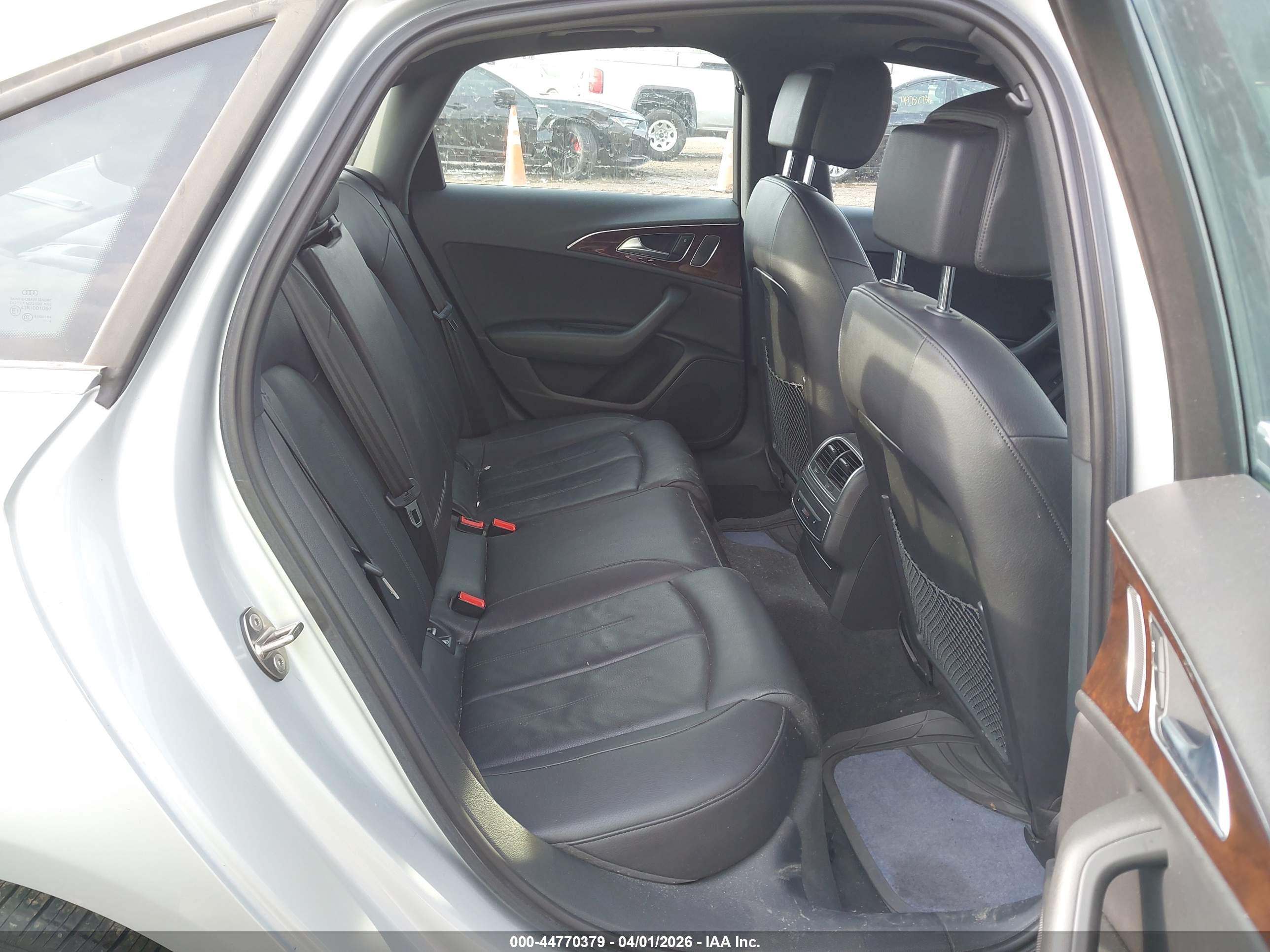 AUDI A6 image 8