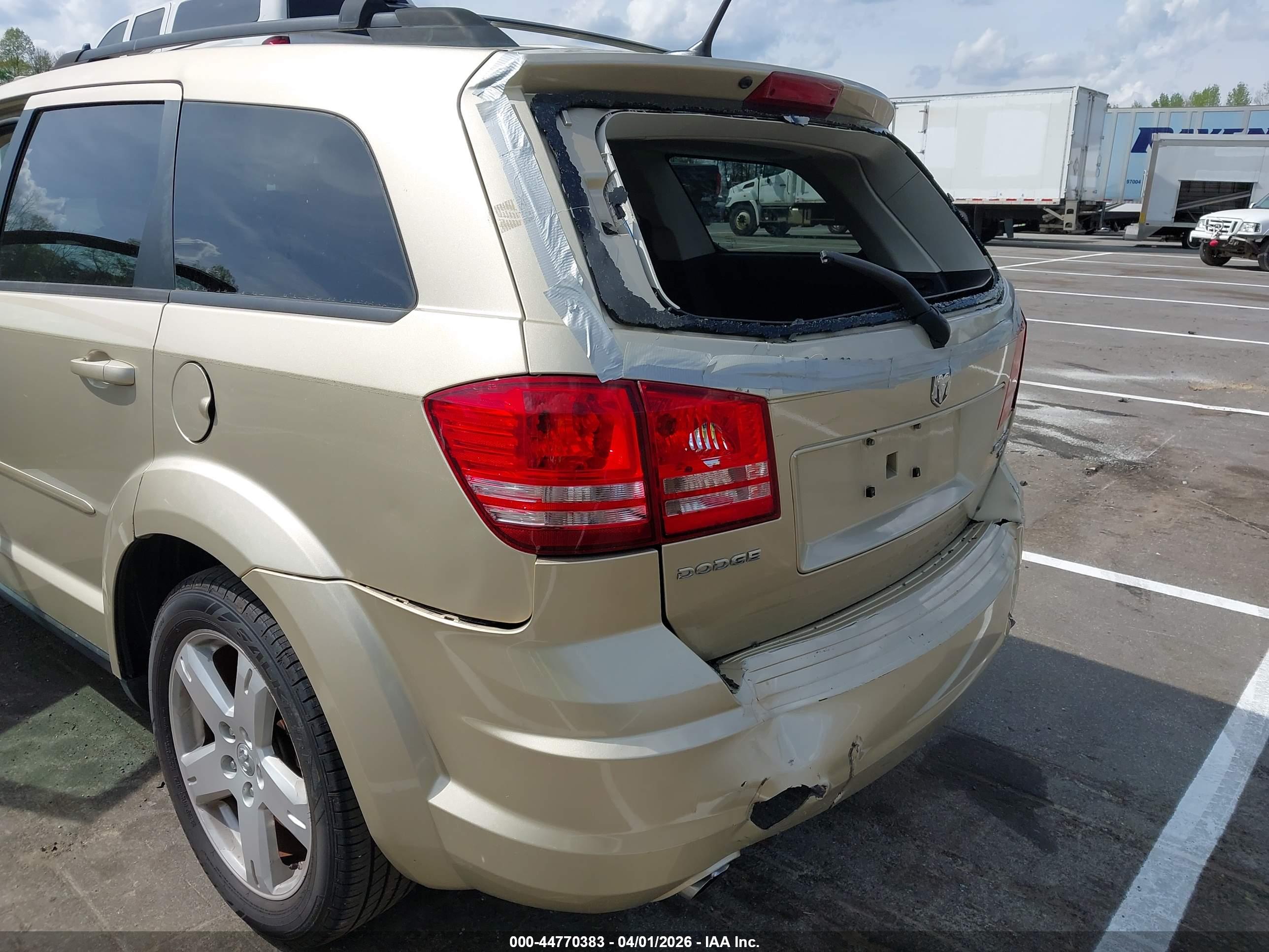 DODGE JOURNEY image 6
