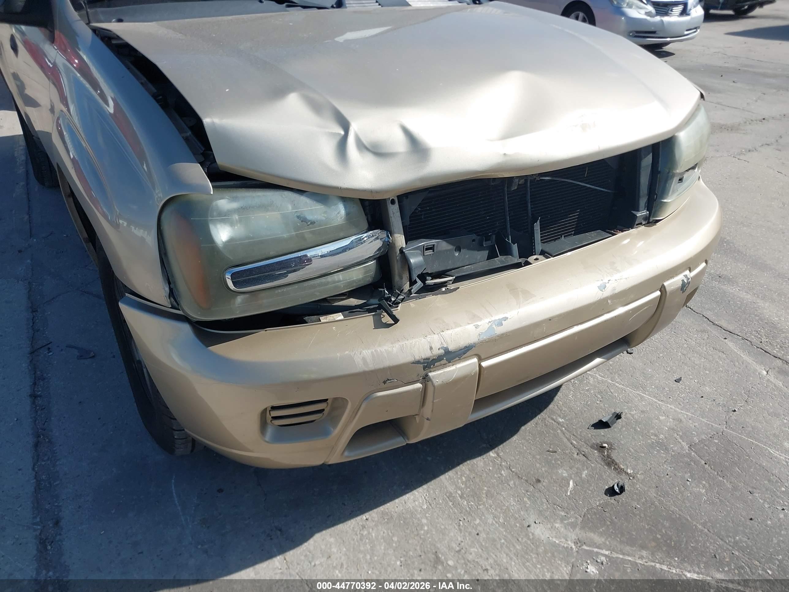 CHEVROLET TRAILBLAZER image 6
