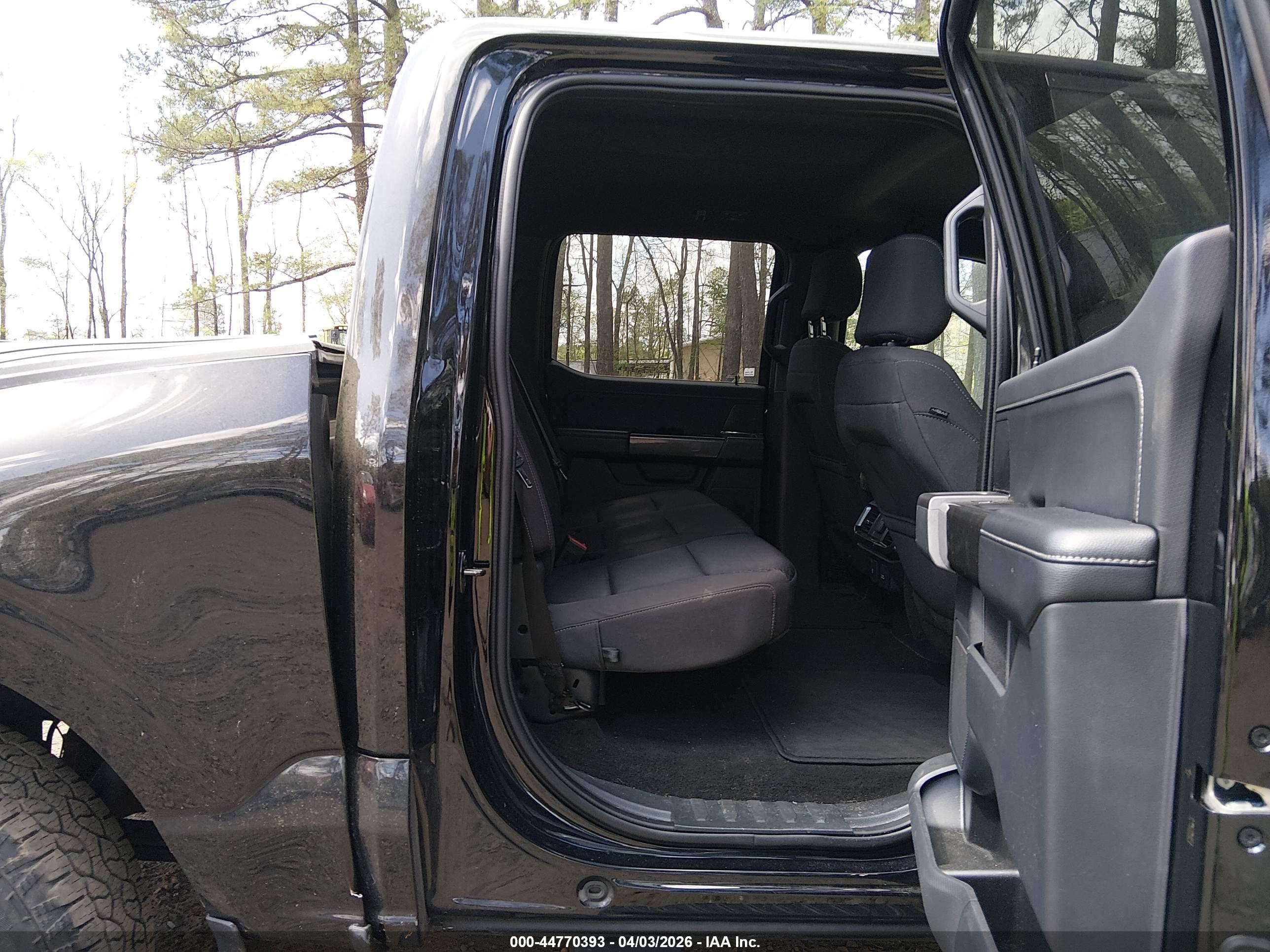 FORD F-150 image 8